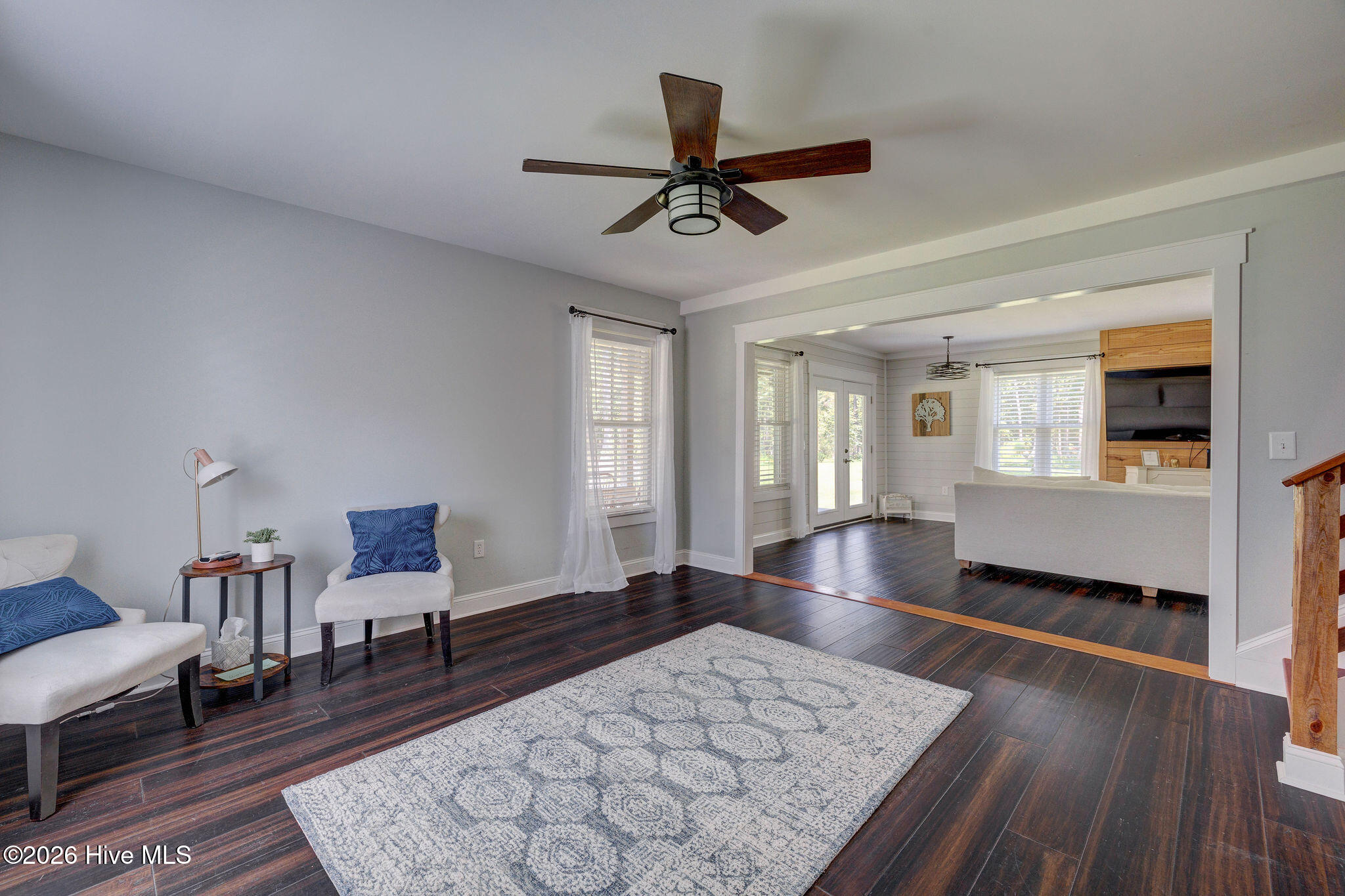 100558109 | Photo 28