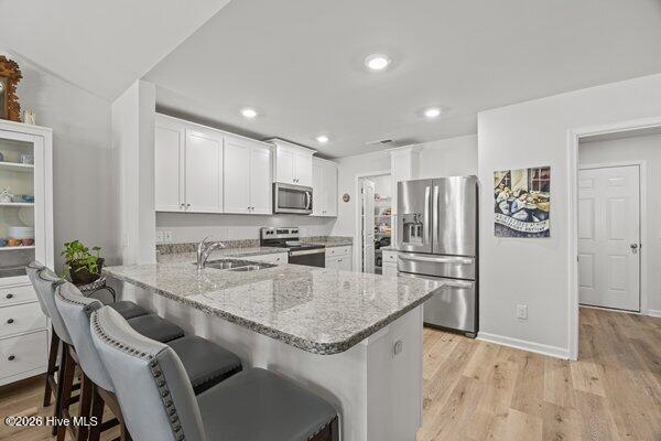 100561159 | Photo 31