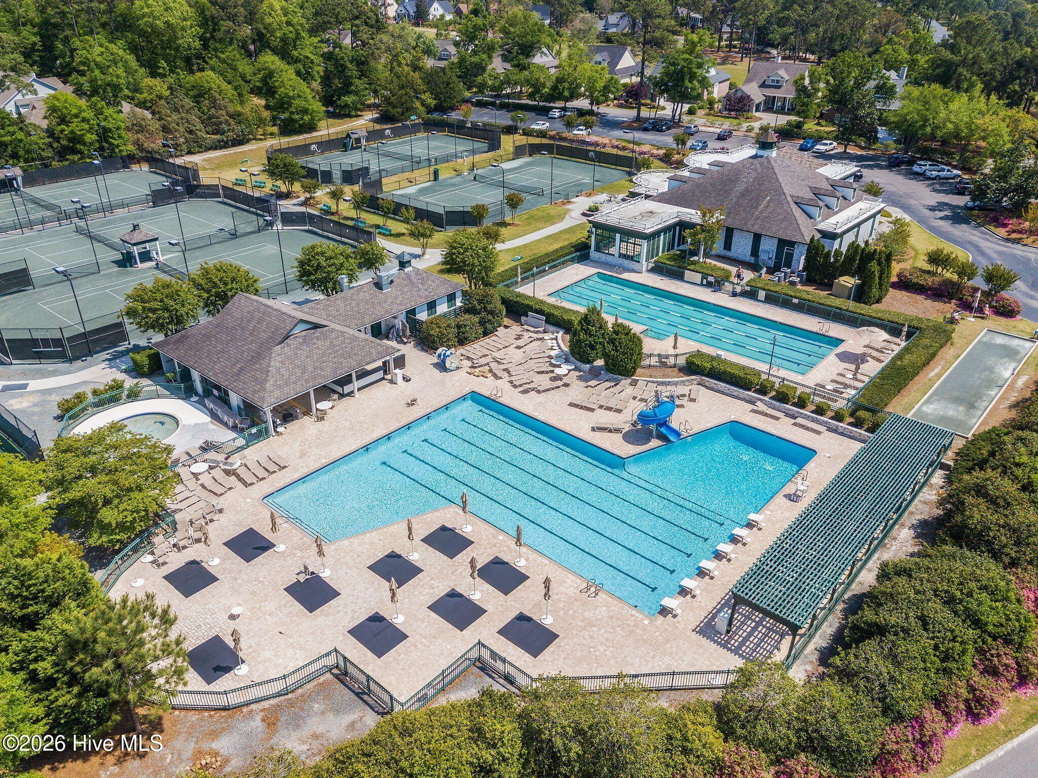 100567586 | Photo 54