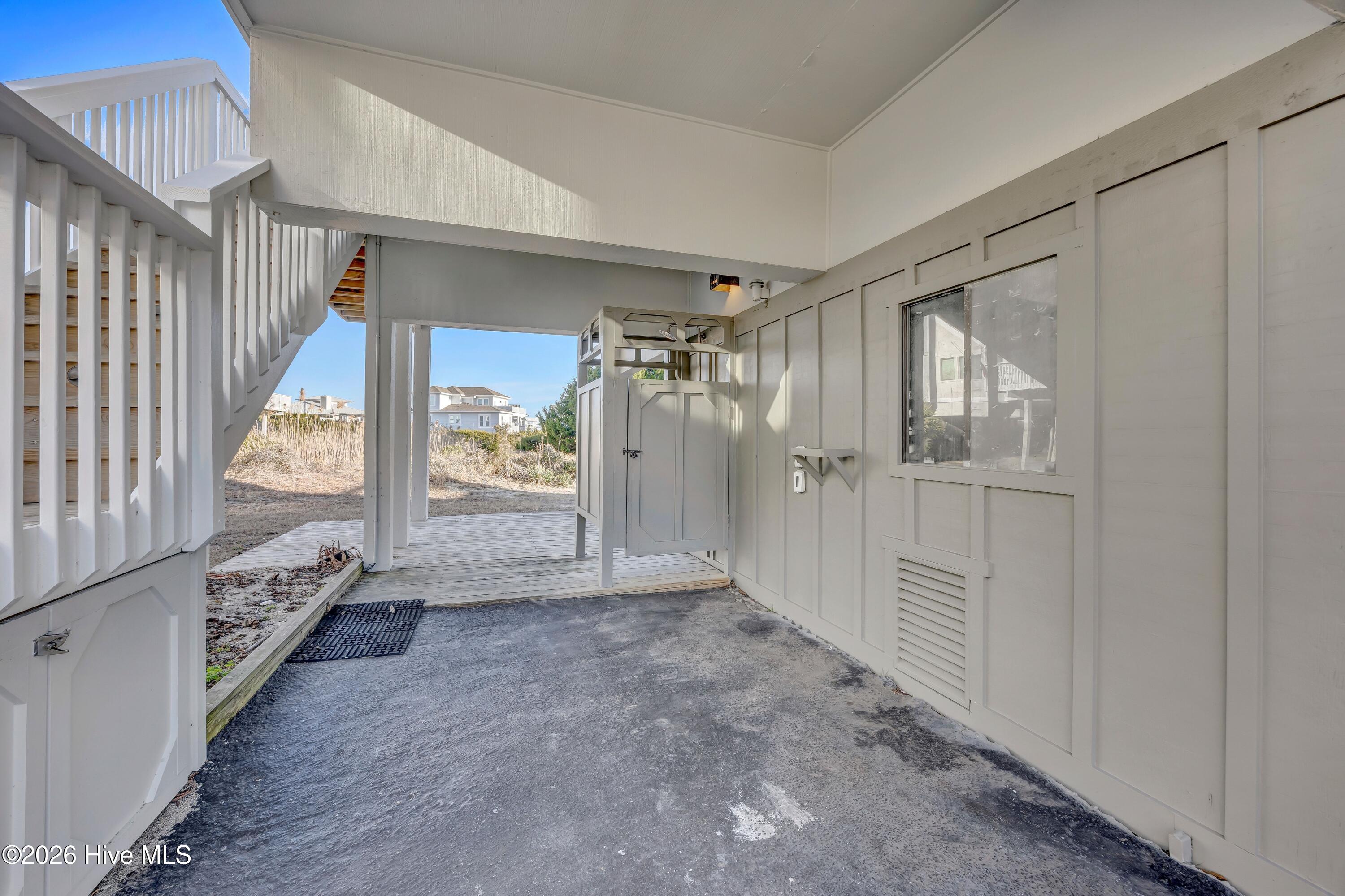 100554666 | Photo 32