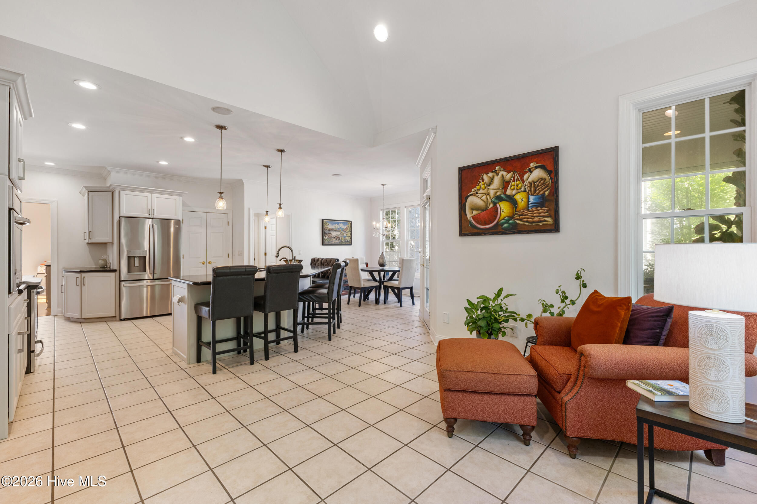 100568239 | Photo 10