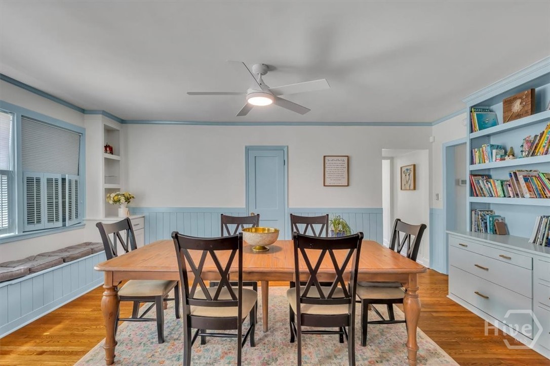 Formal dining room