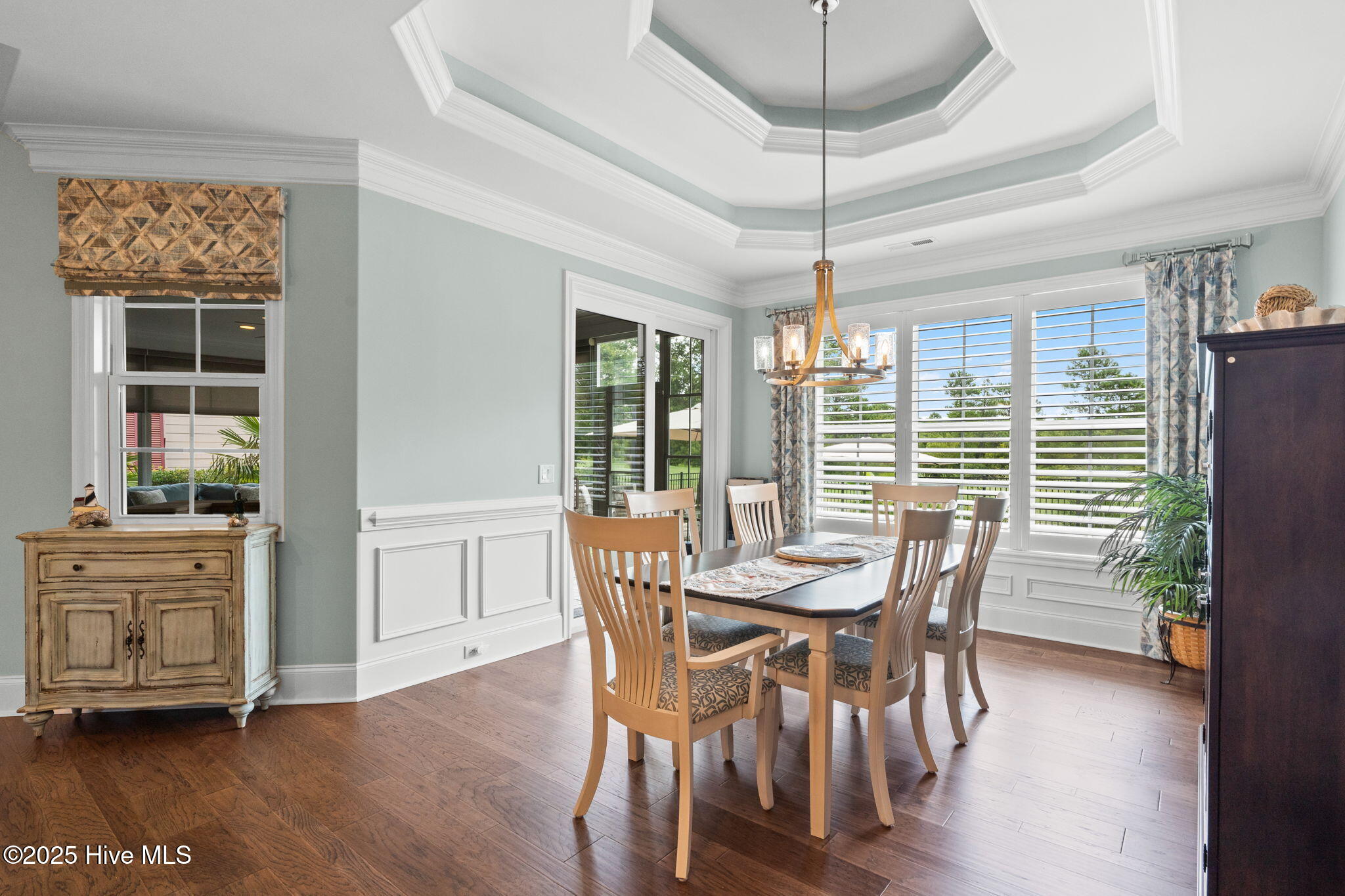 100521657 | Photo 14