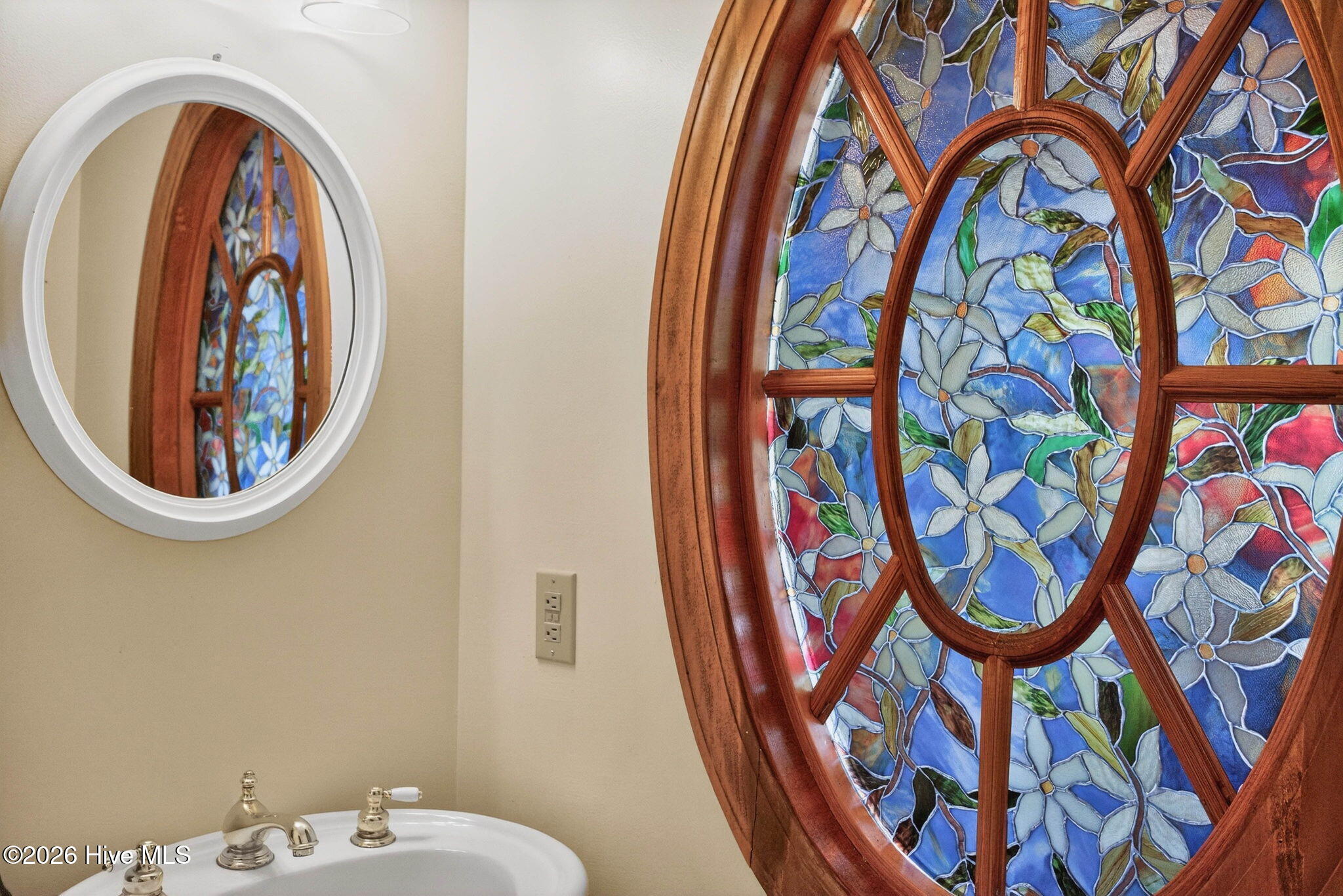 100564885 | Photo 44