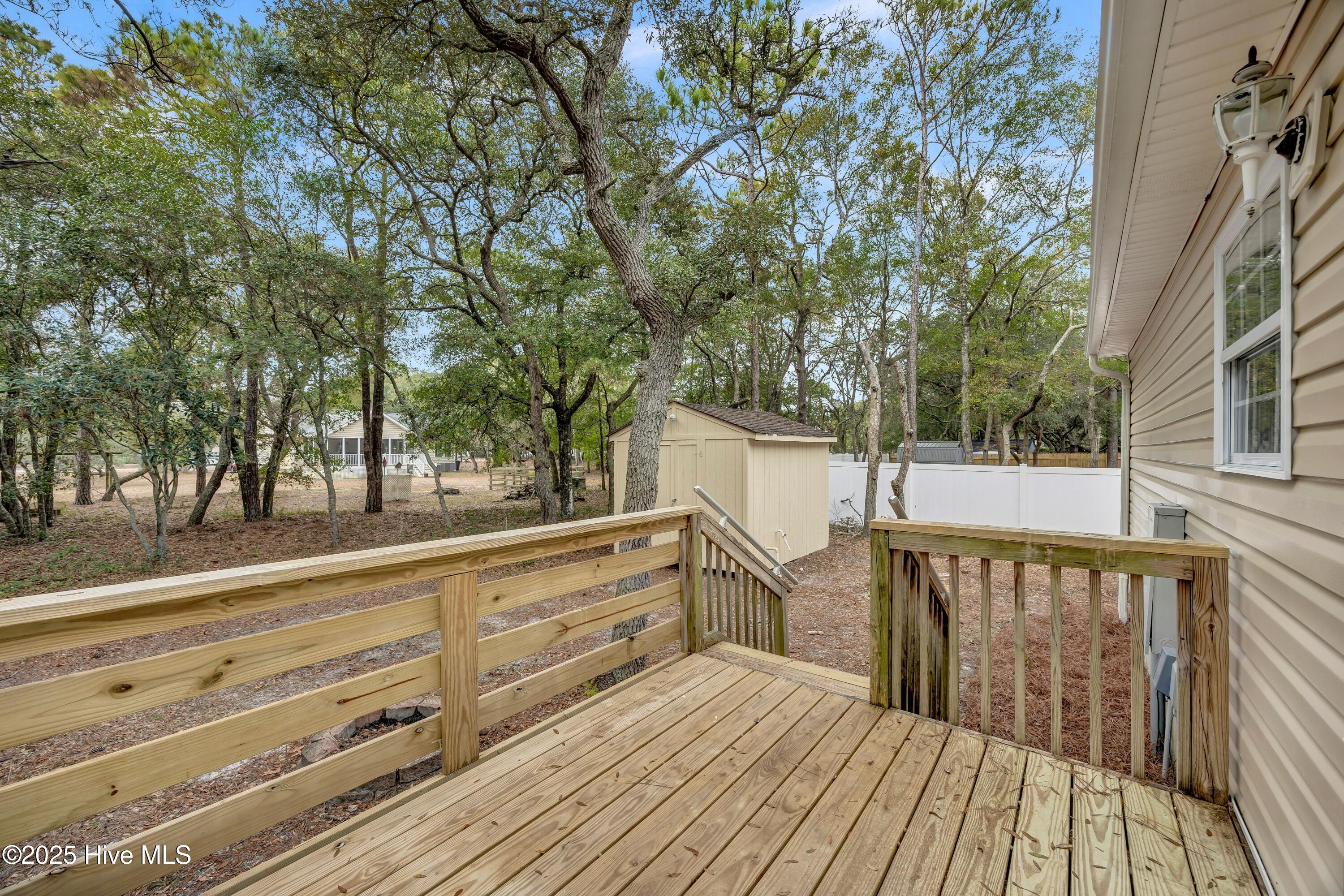 100546992 | Photo 21