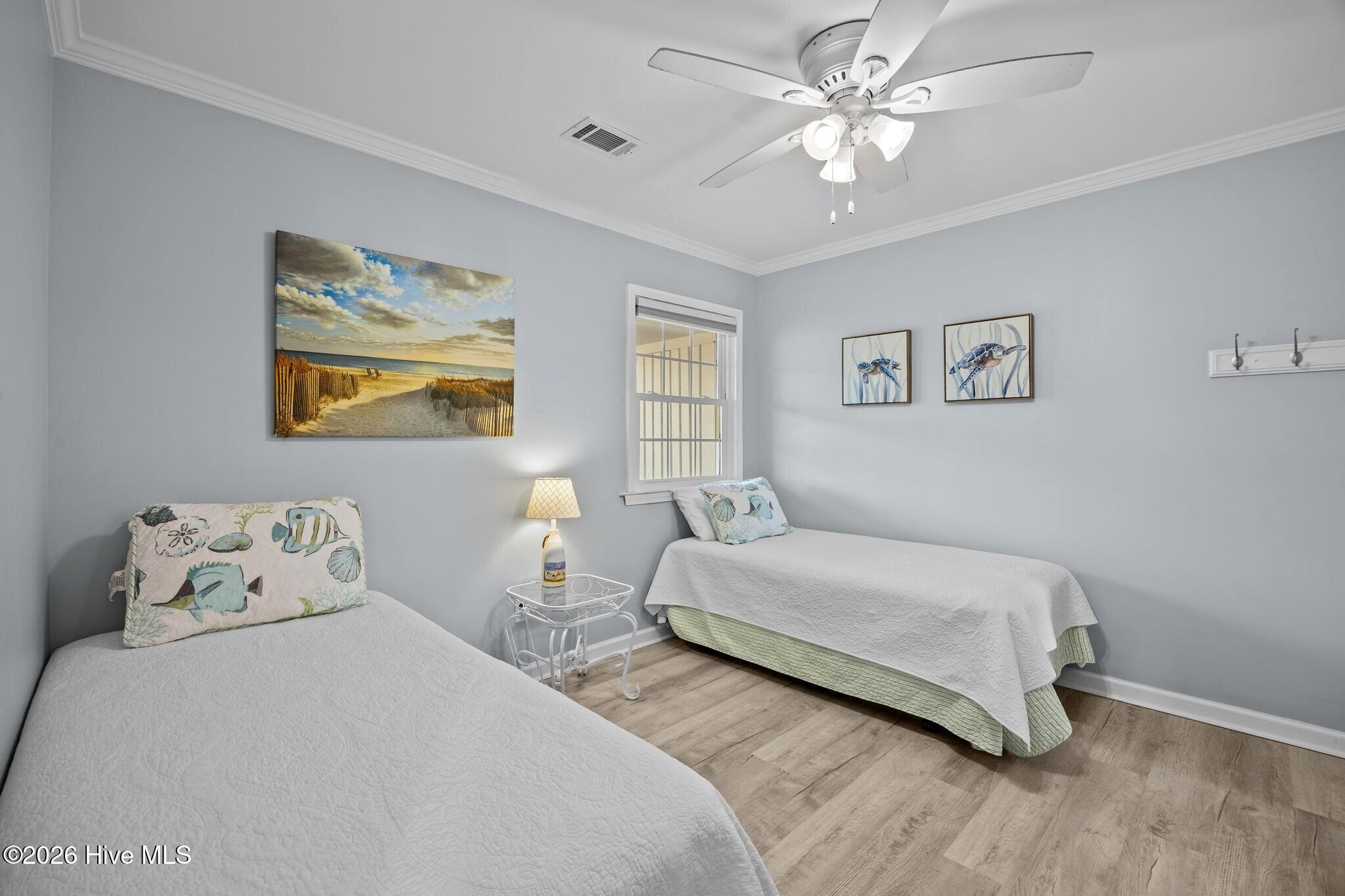 100547395 | Photo 22