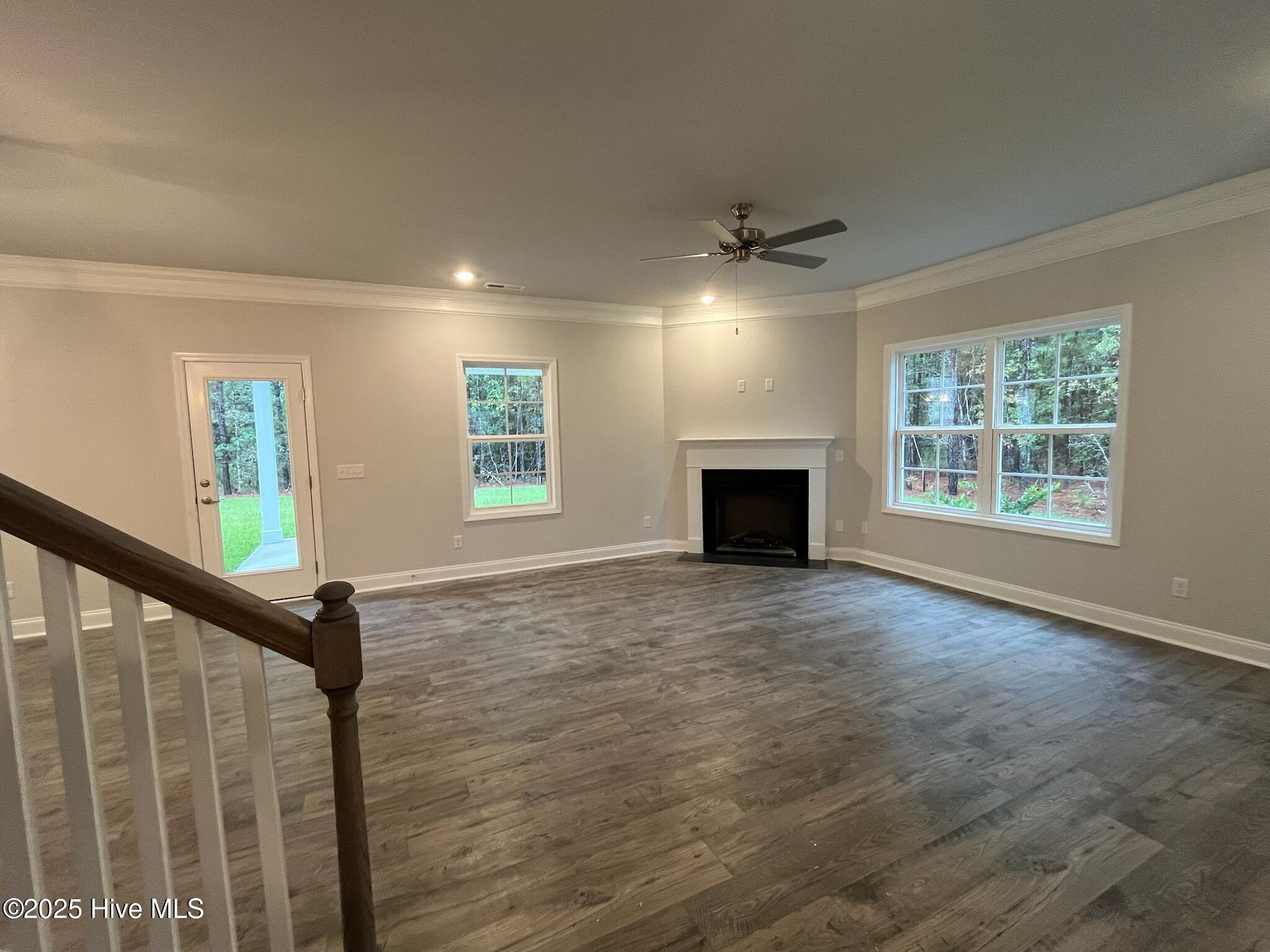 100420321 | Photo 13