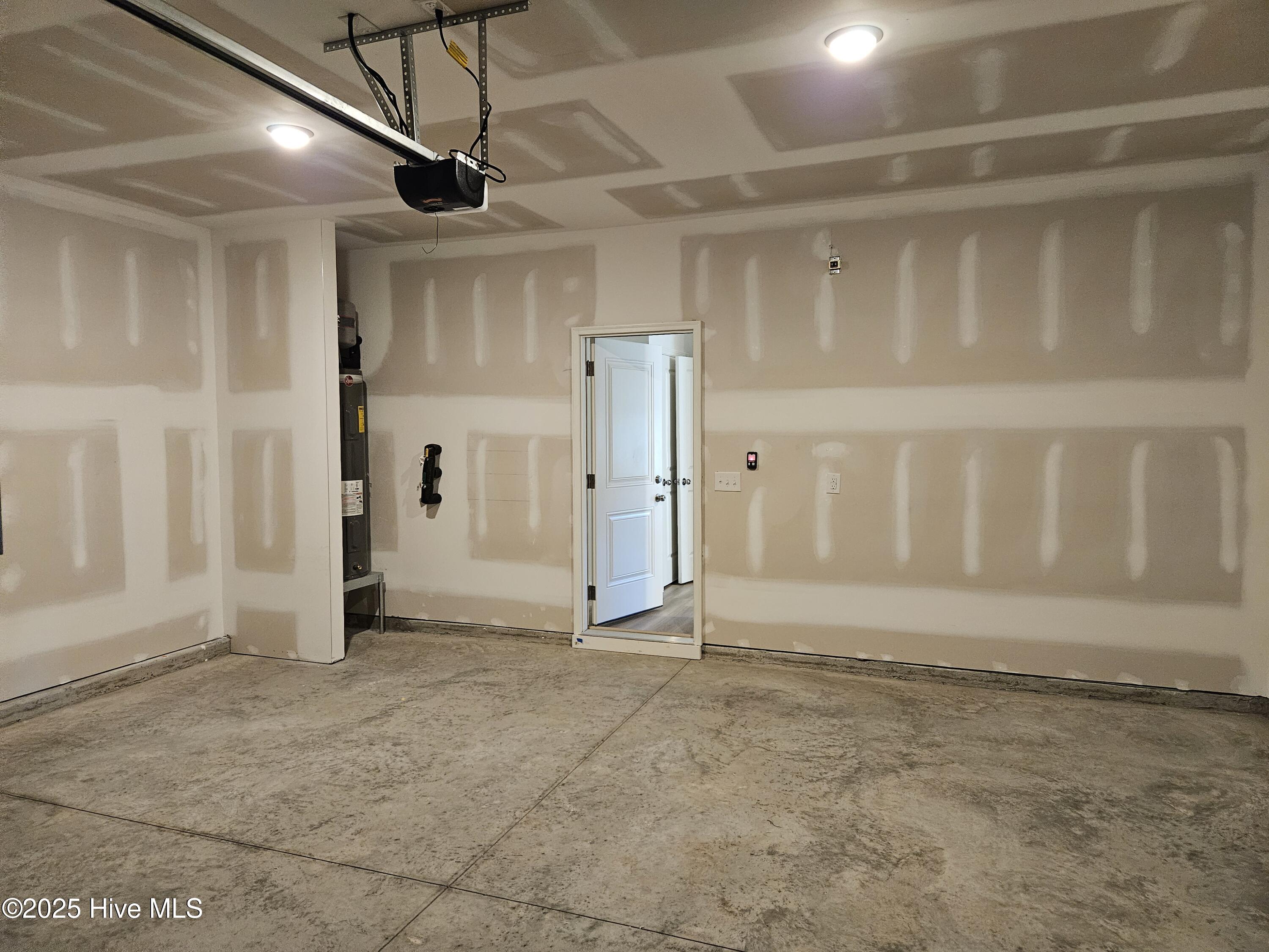 100537305 | Photo 25