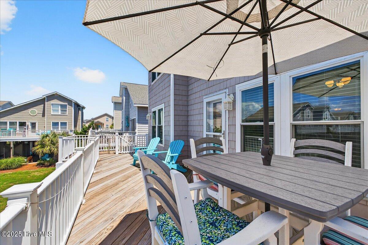 100515123 | Photo 15