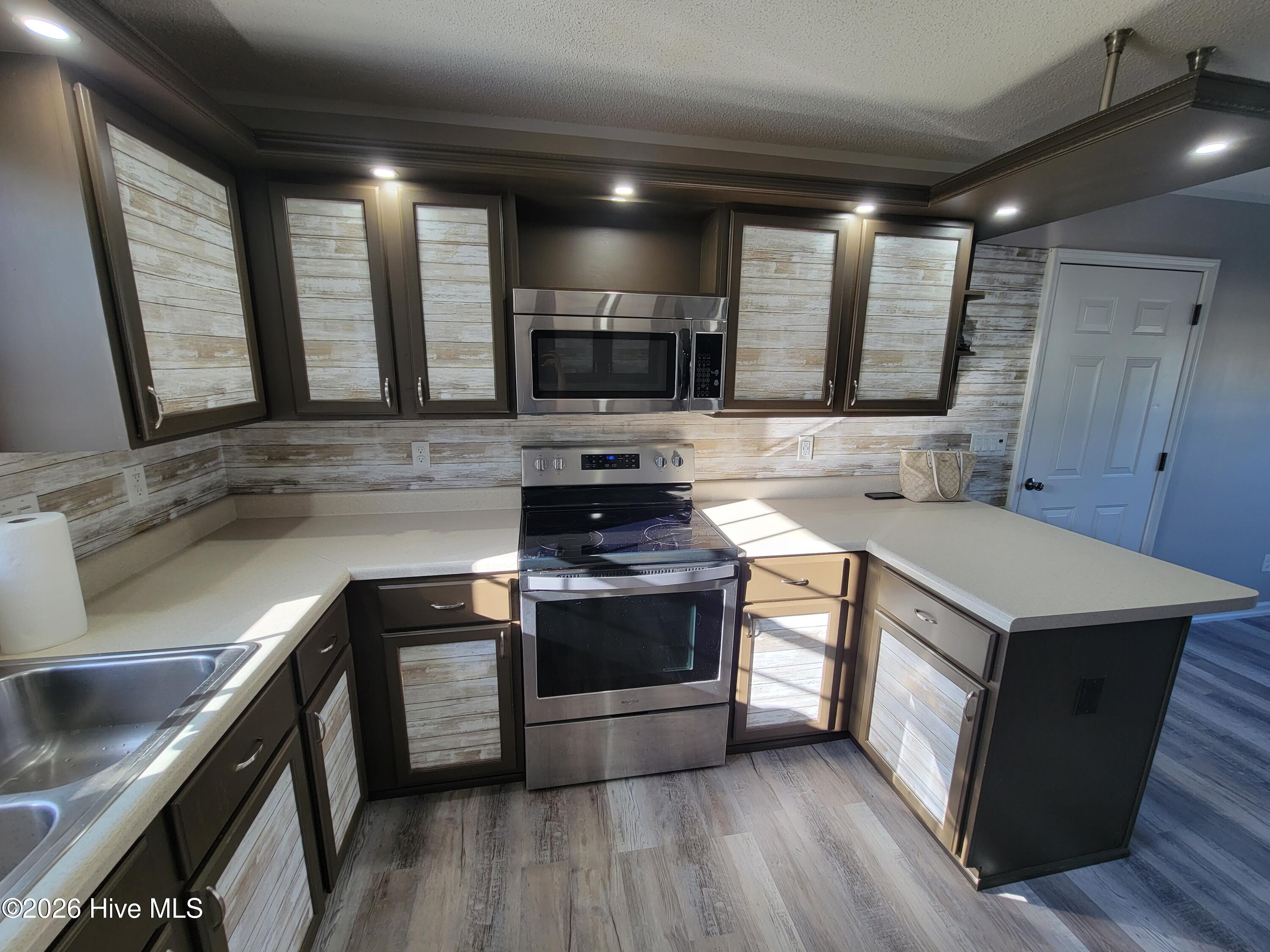 100547520 | Photo 19