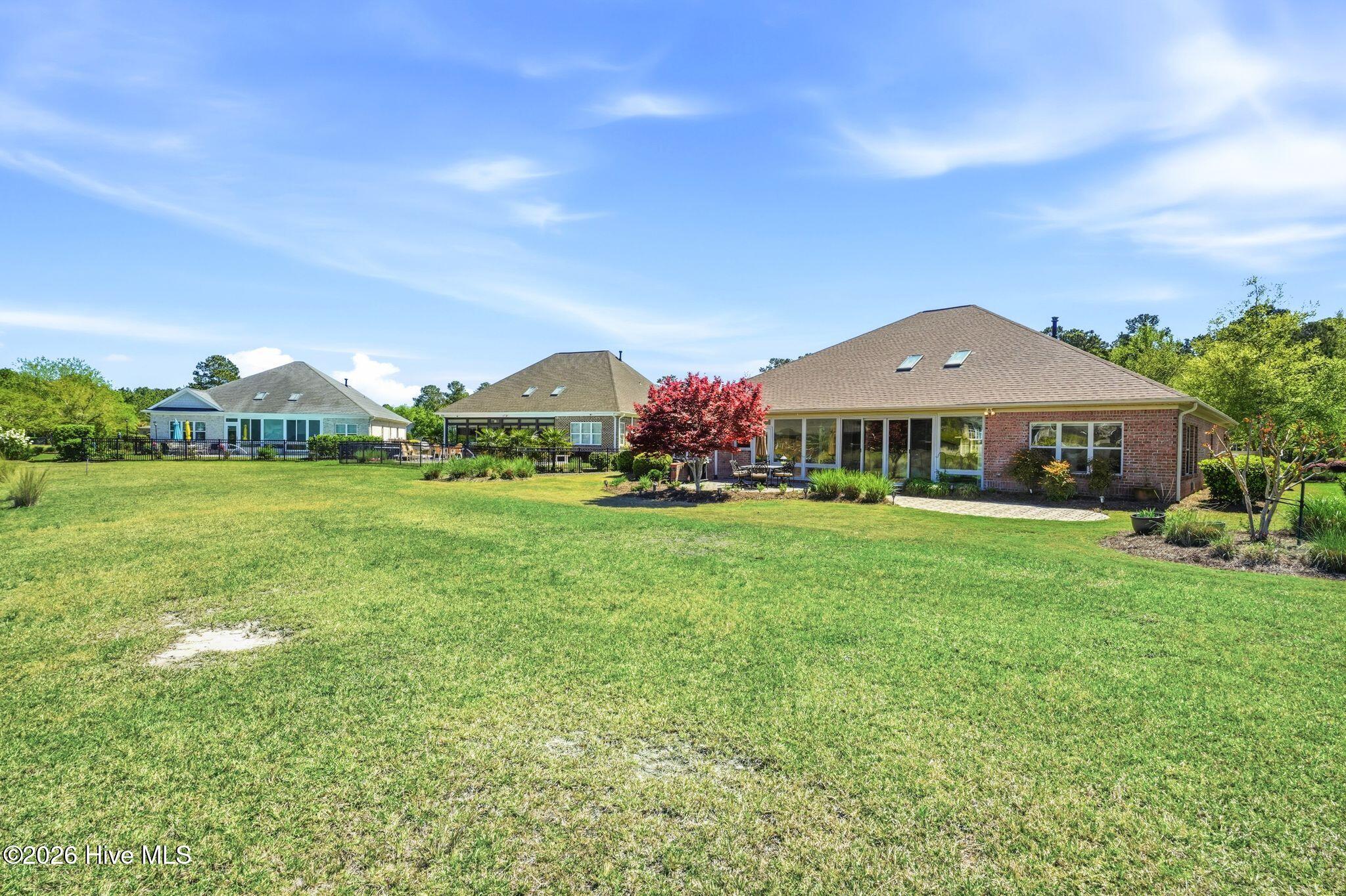 100565235 | Photo 70