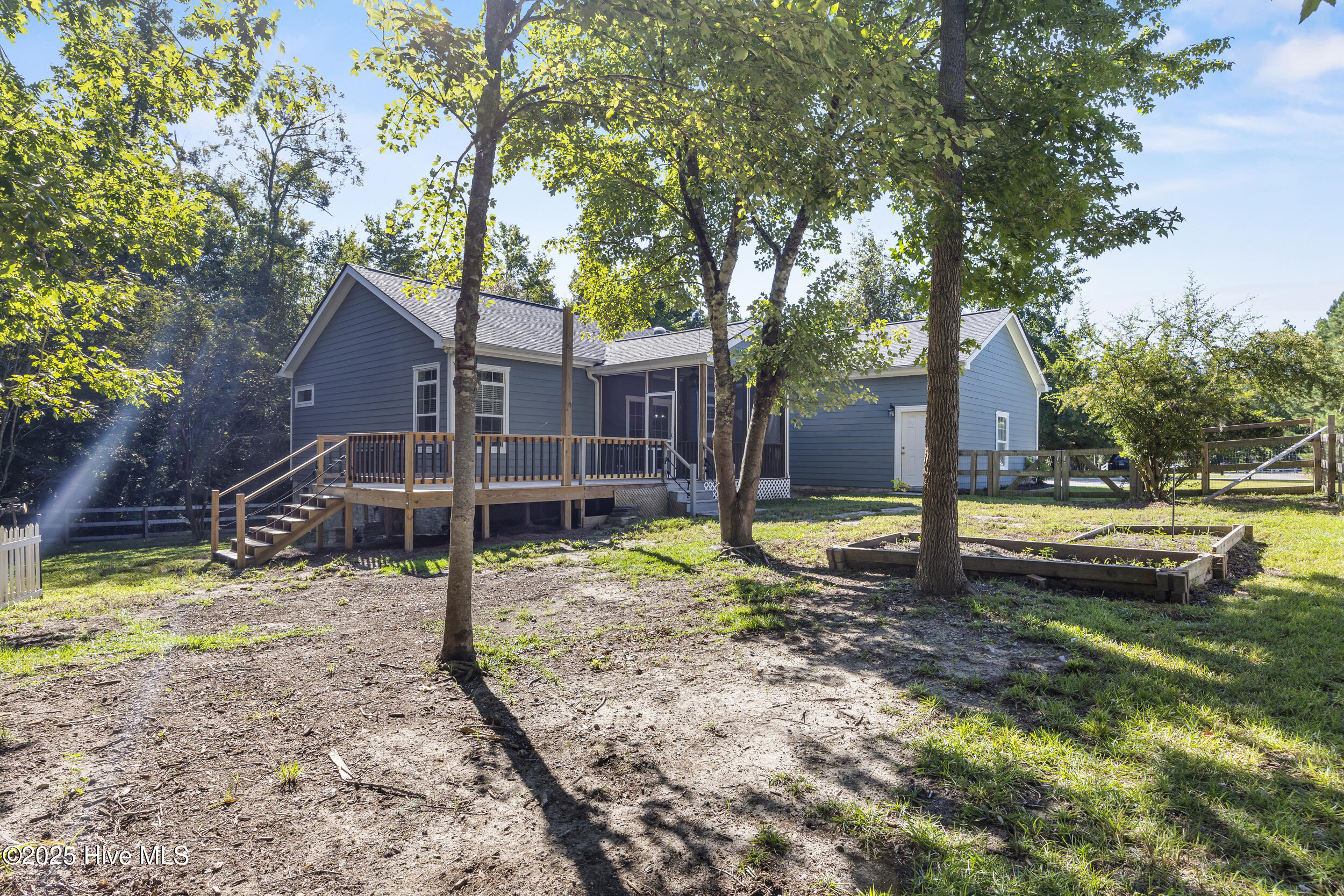 100528146 | Photo 42