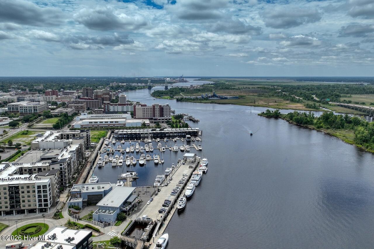 100560028 | Photo 57