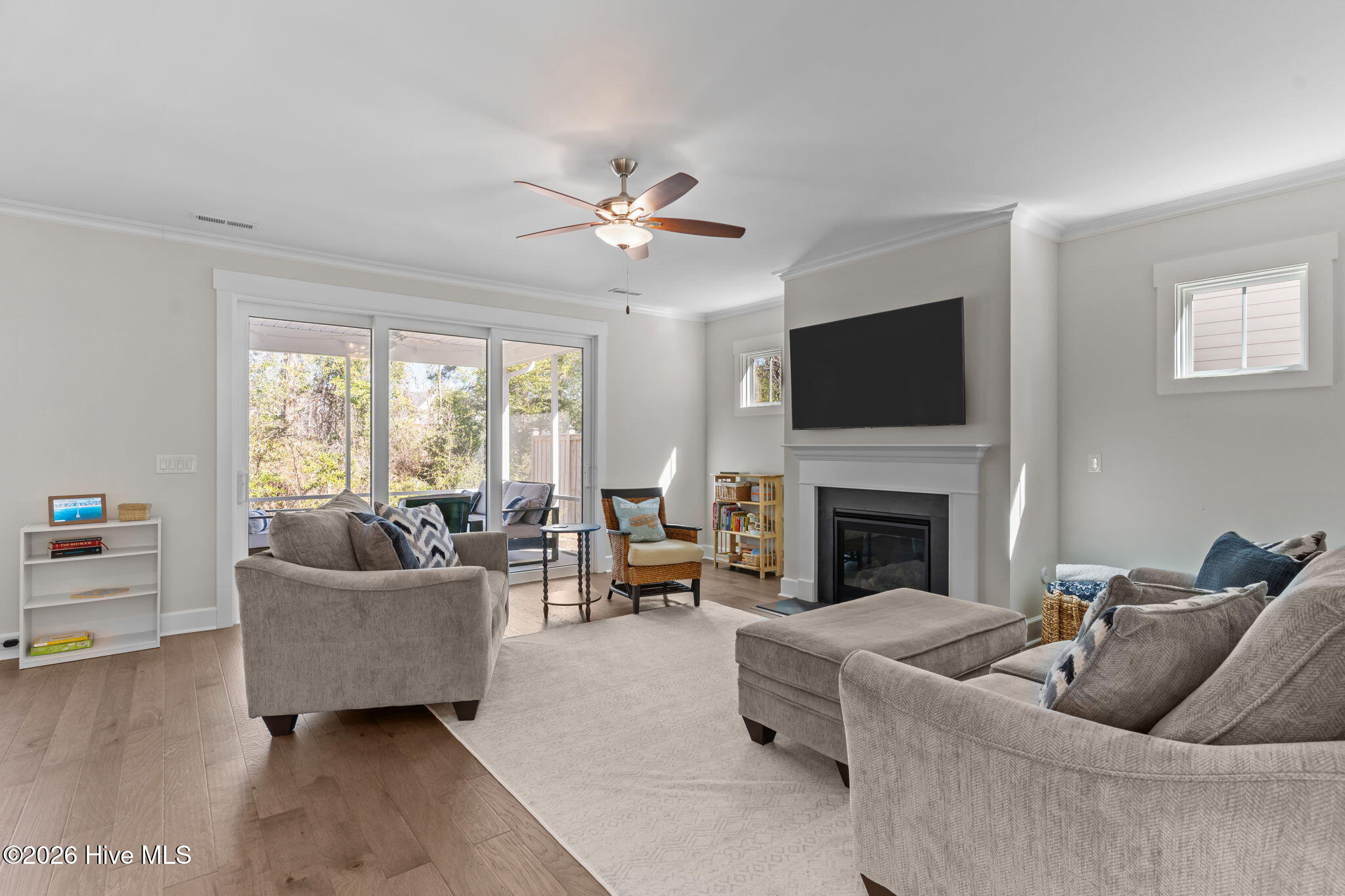 100555424 | Photo 18