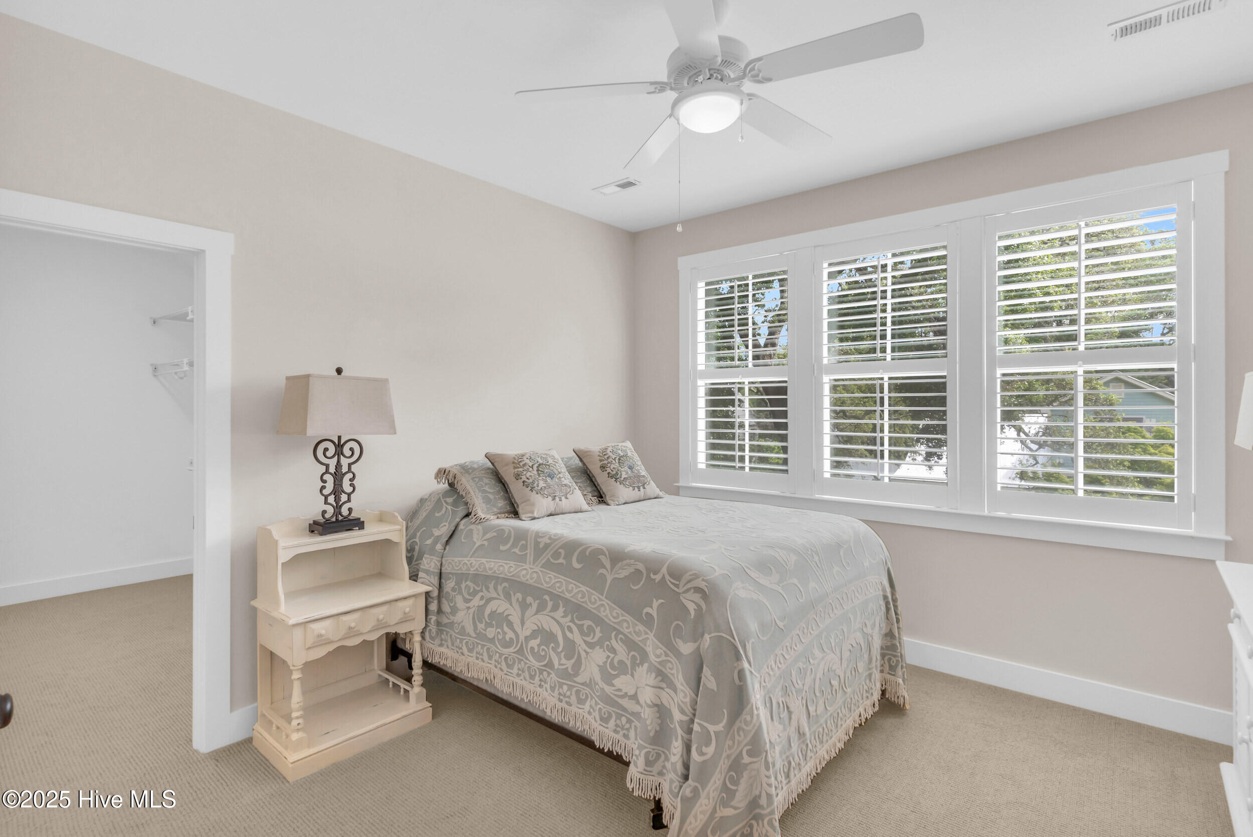 100516979 | Photo 30