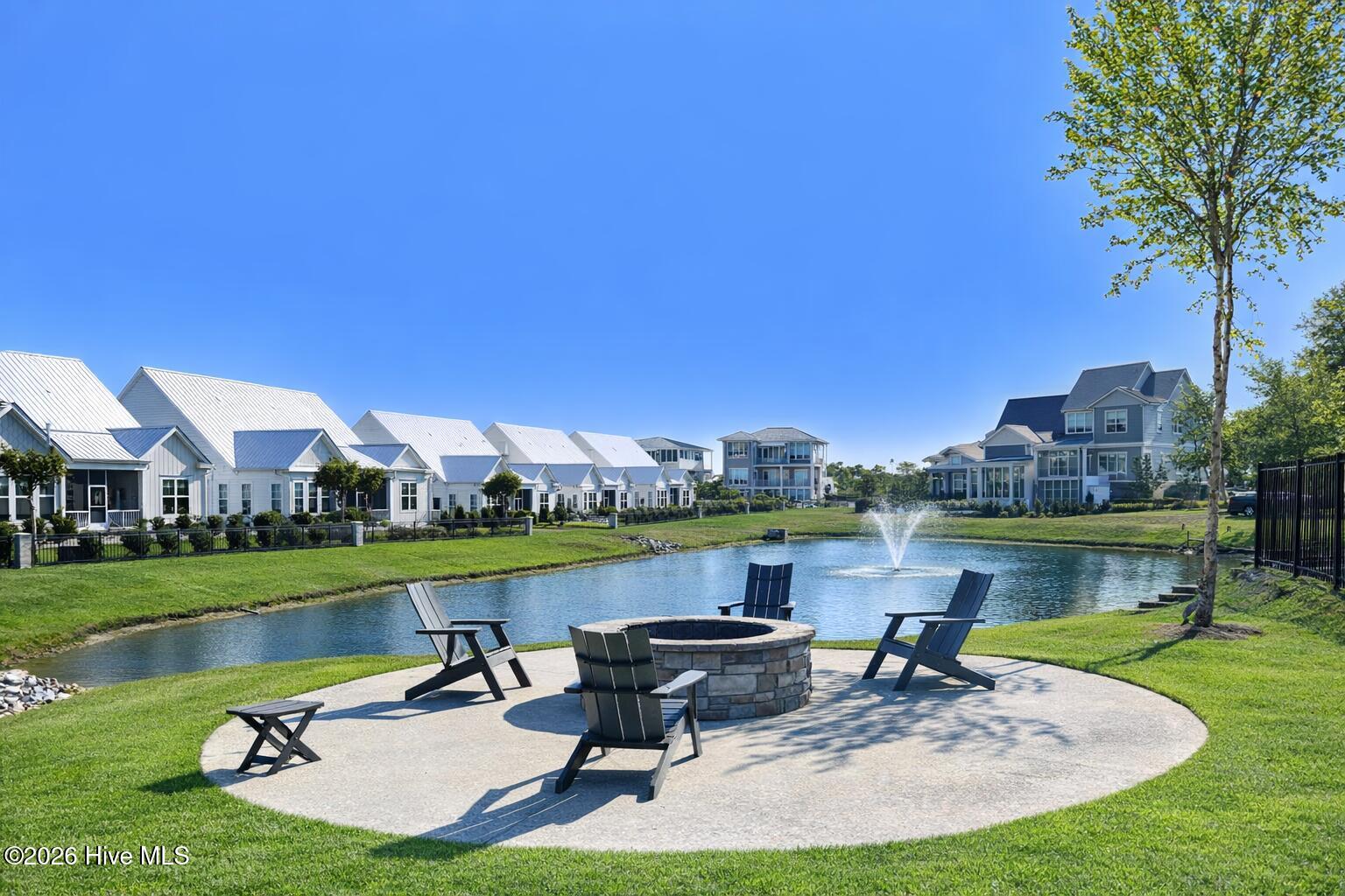 100564541 | Photo 61