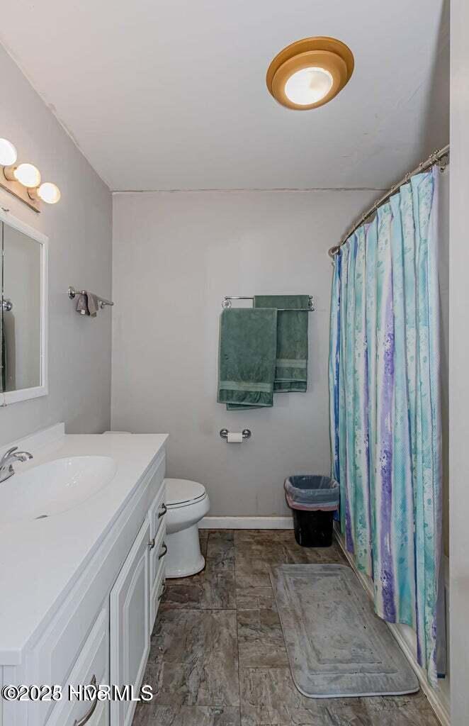 100516067 | Photo 16