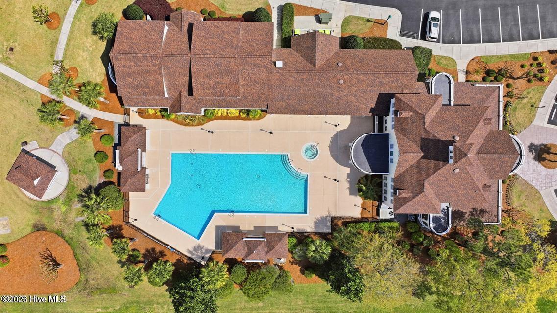 100568457 | Photo 14