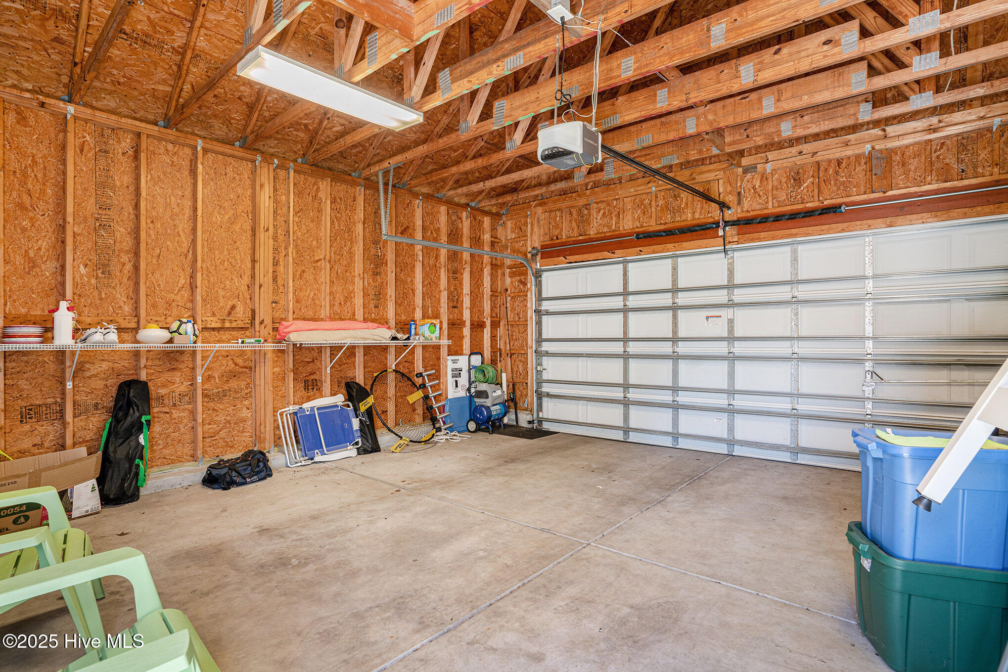 100520247 | Photo 39