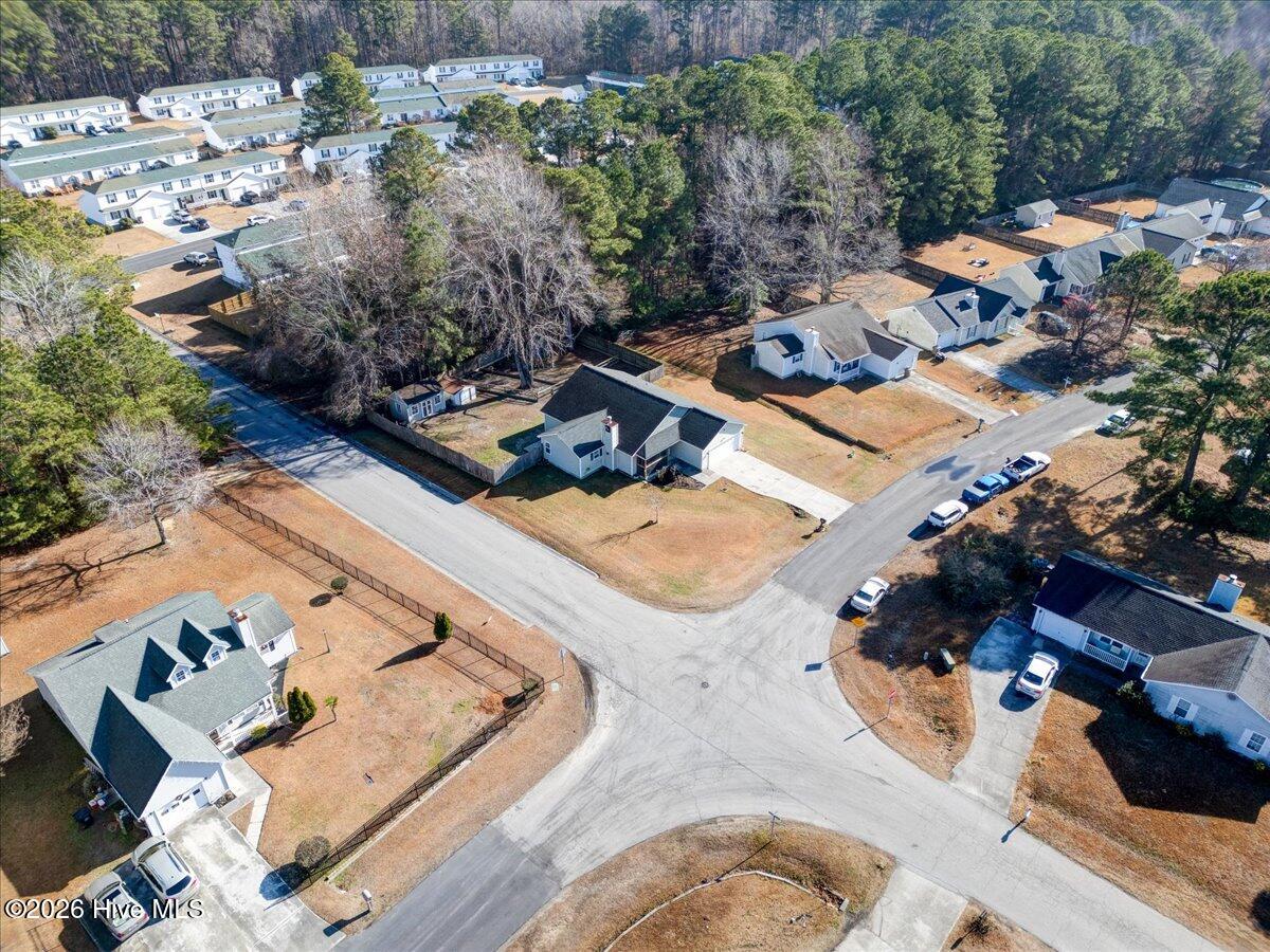 100548576 | Photo 35