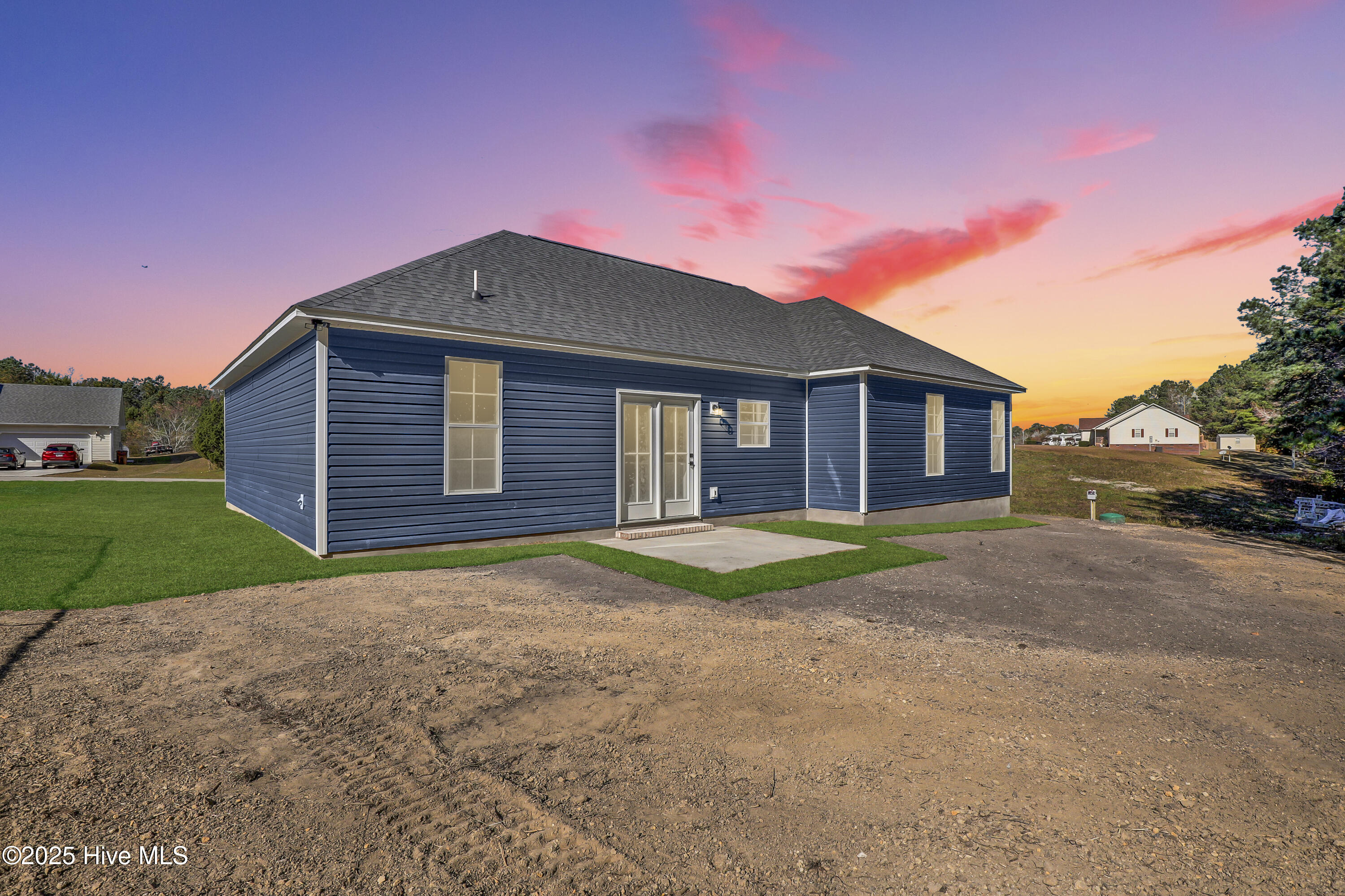 100542406 | Photo 31