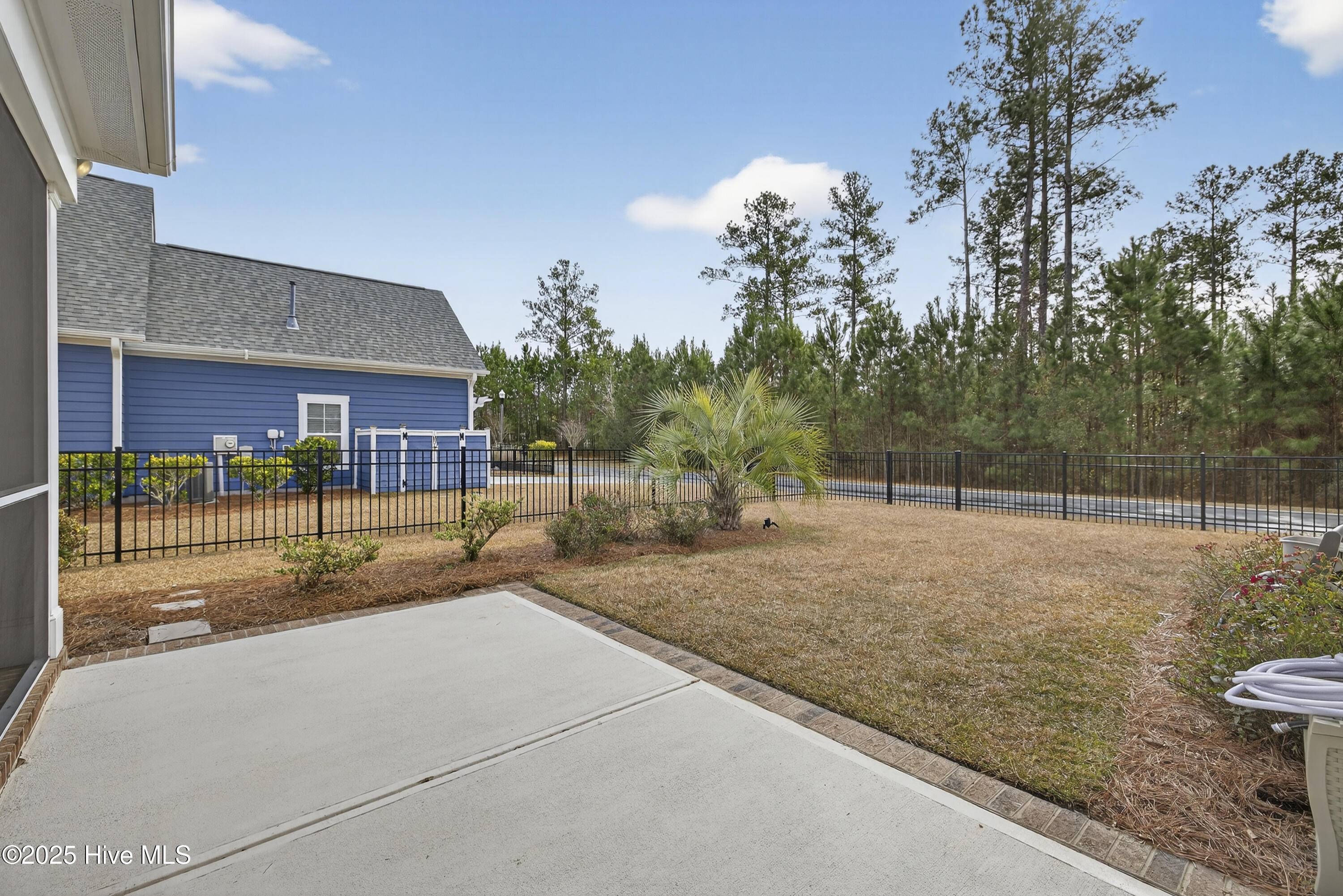 100547164 | Photo 42