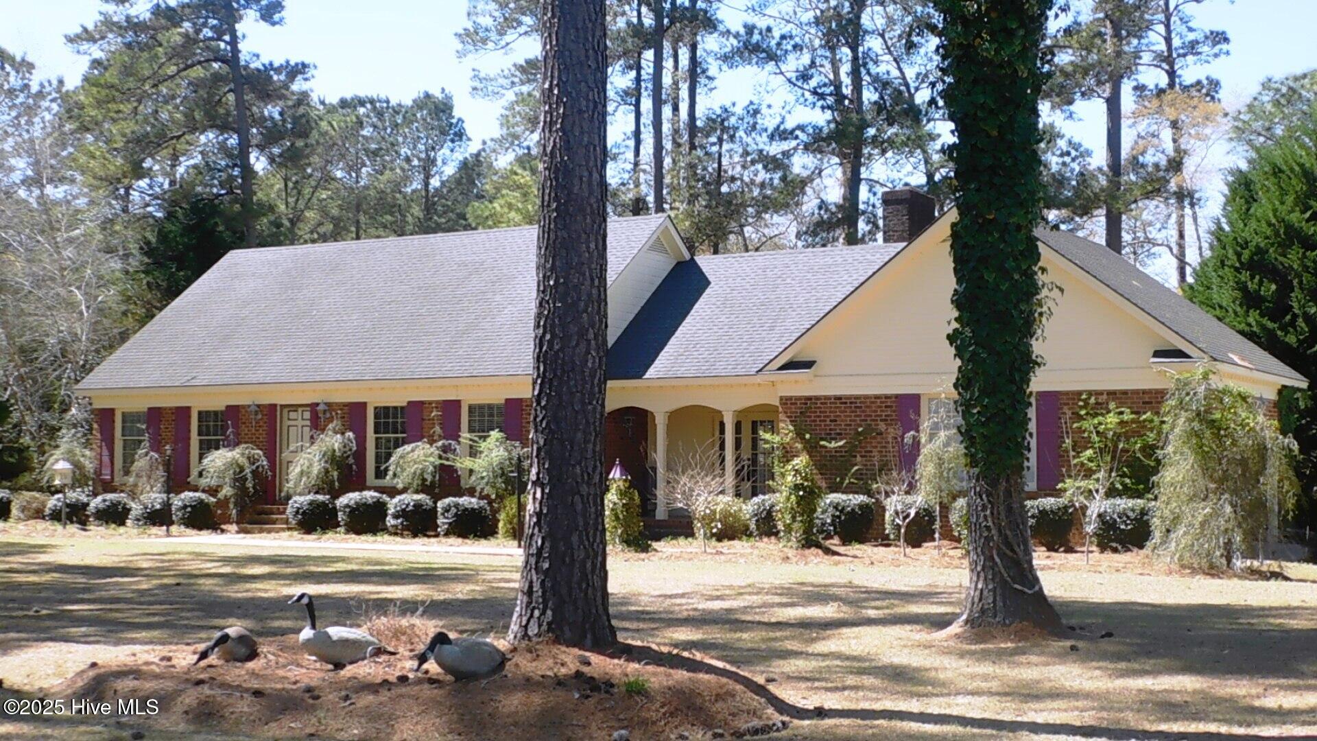 Homes for sale in Tabor City, NC | 43 Willow Dr, Tabor City, NC 28463 | MLS# 100429484