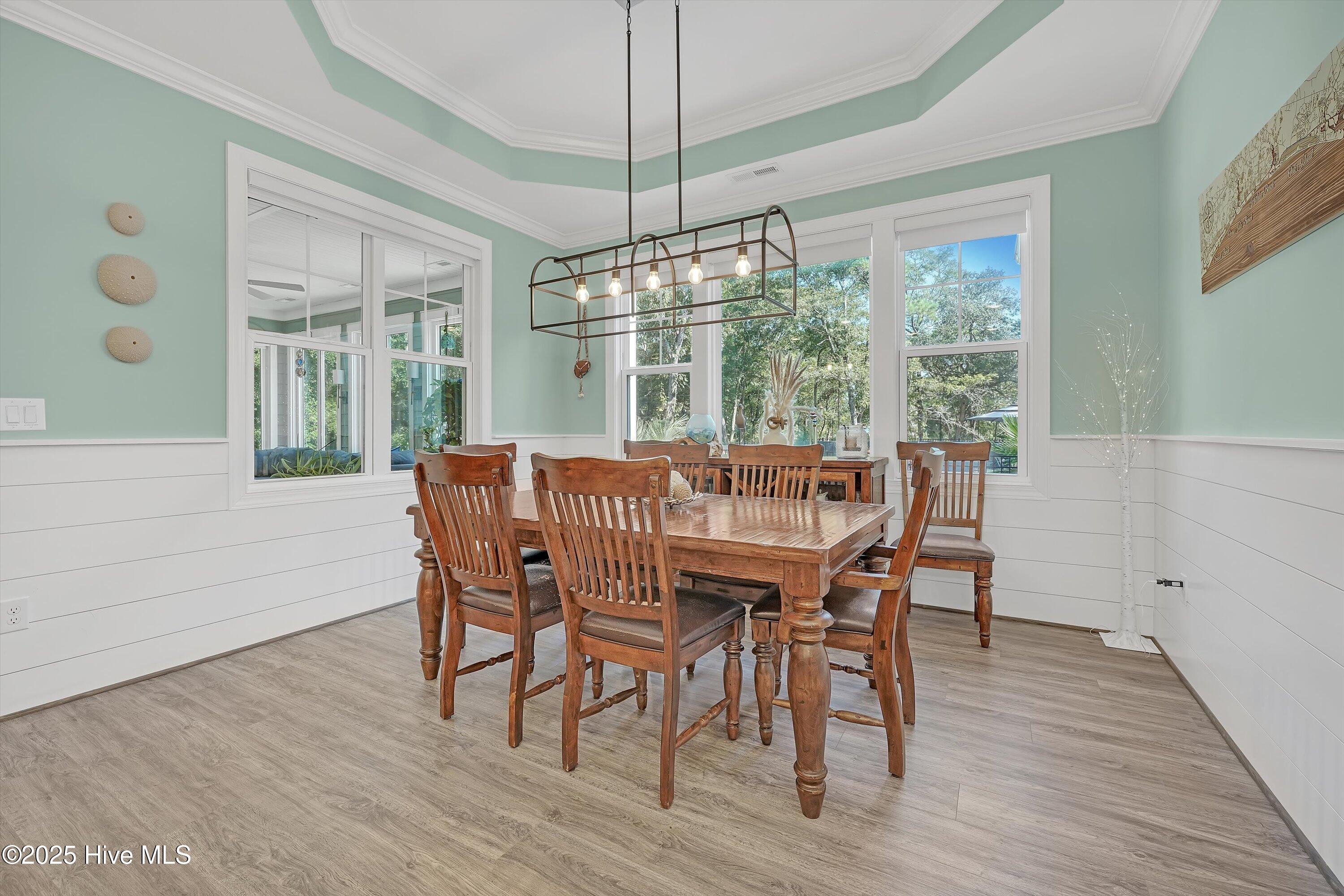 100526199 | Photo 16