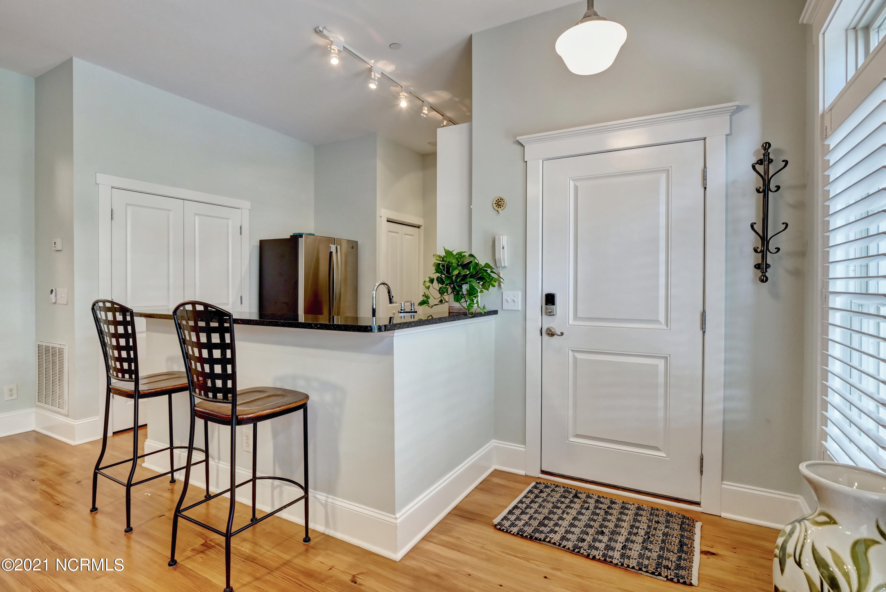 715 N 4th Street UNIT apt 302, Wilmington, NC, 28401