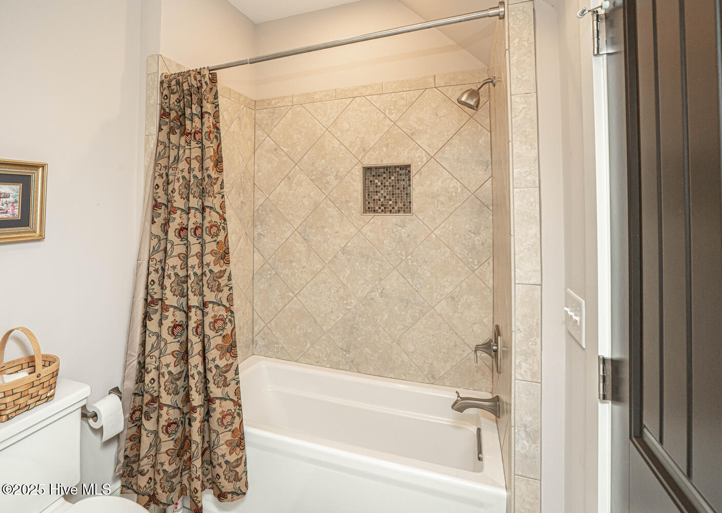 100566478 | Photo 51