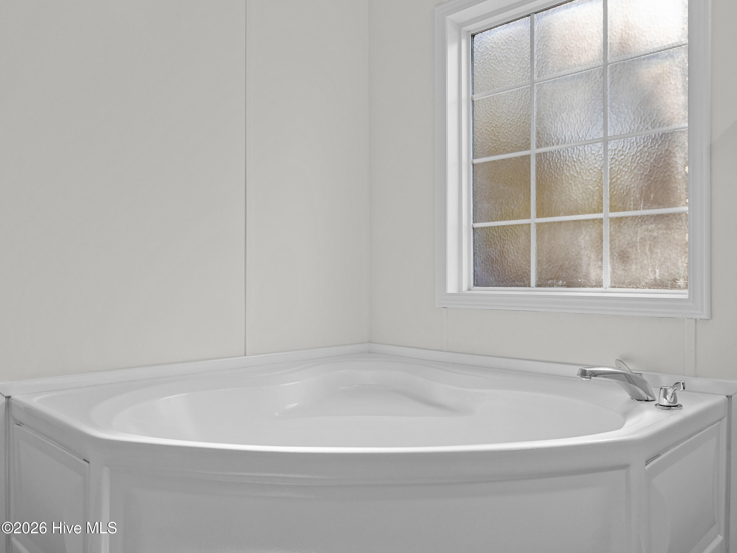 100560280 | Photo 24