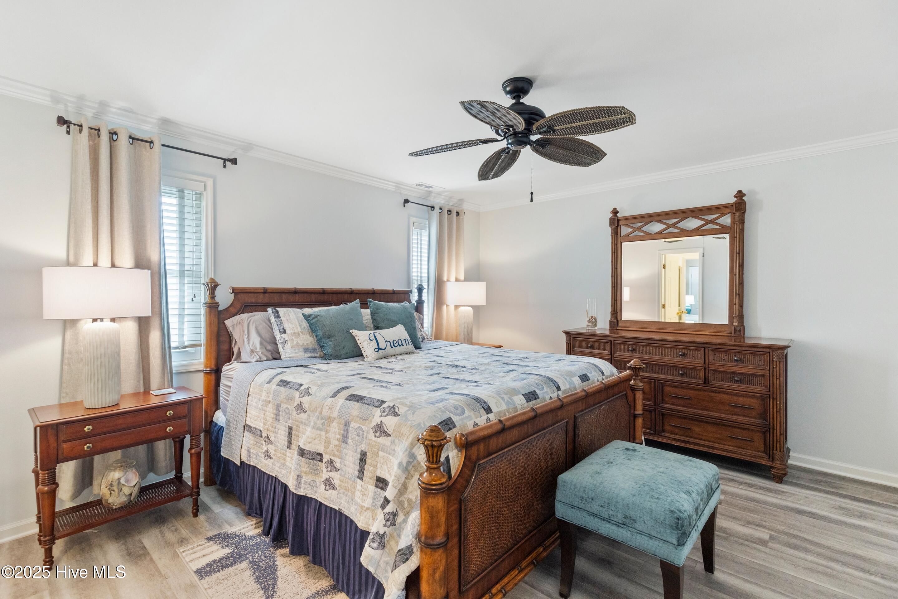 100539934 | Photo 33