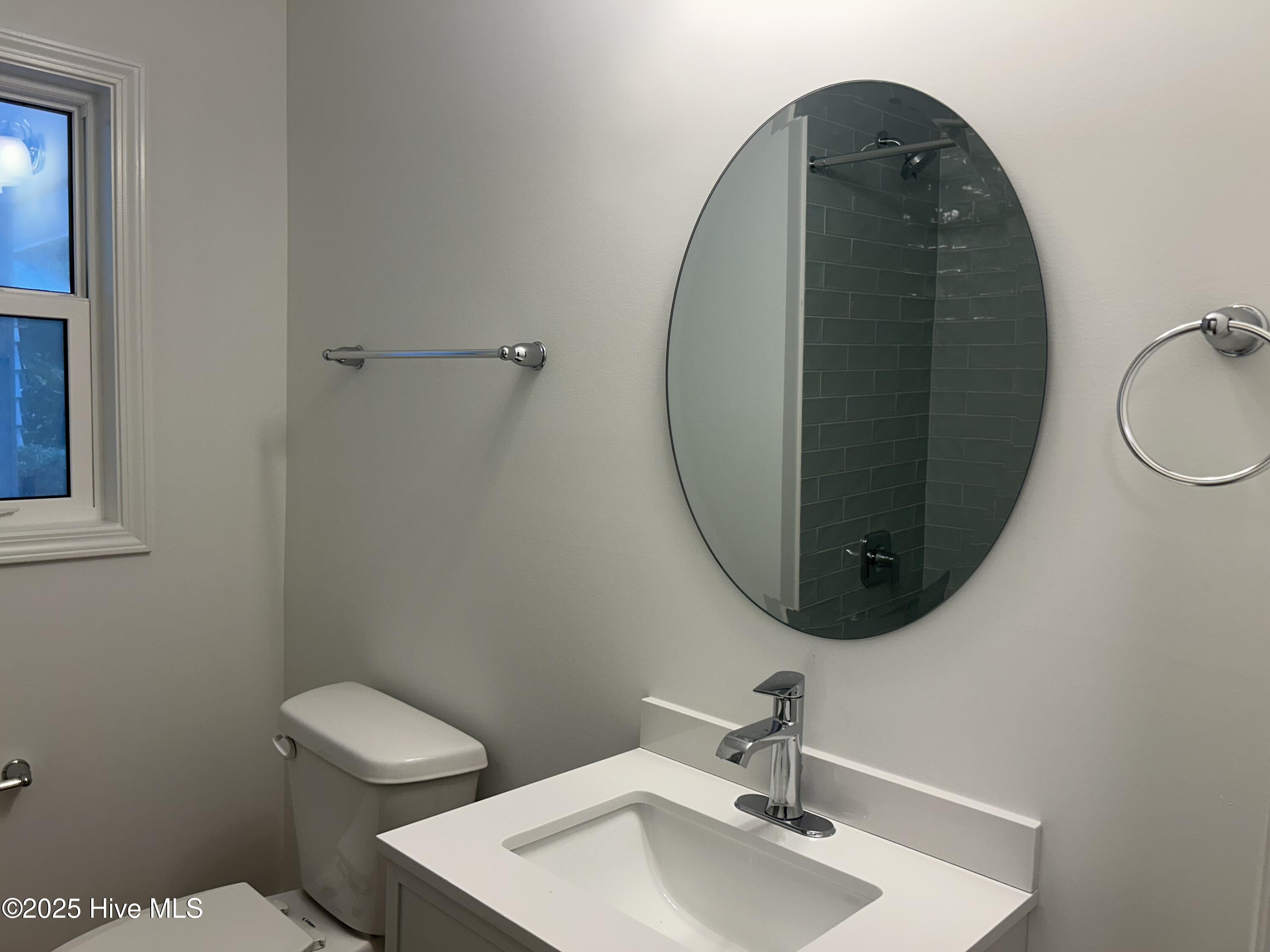 100524375 | Photo 15