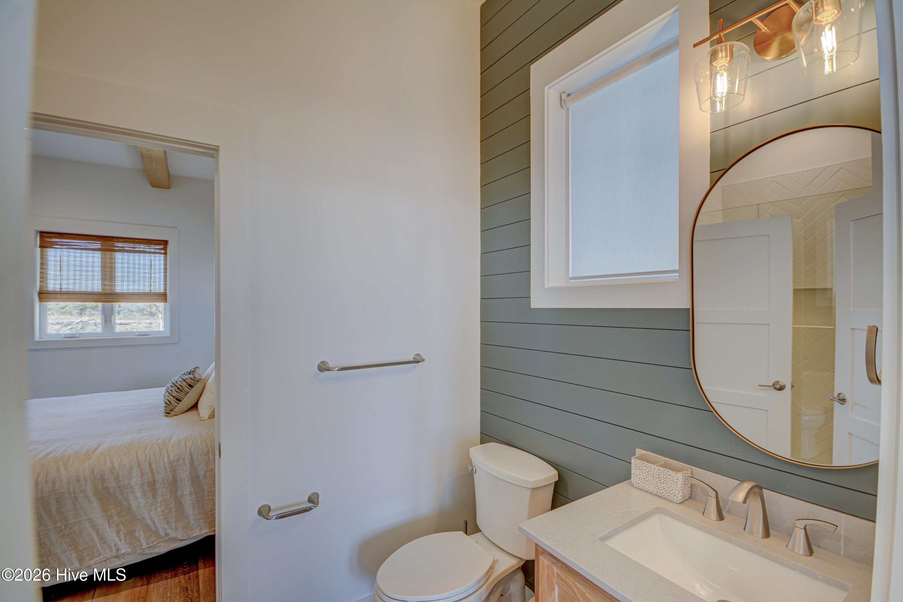 100556459 | Photo 30