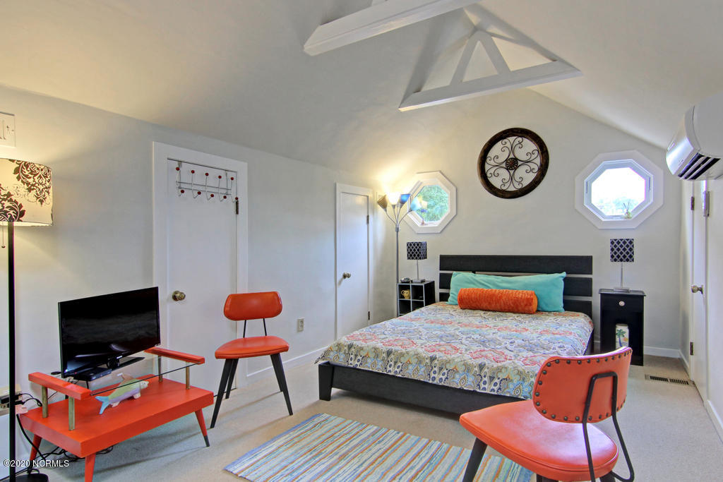 100537603 | Photo 13