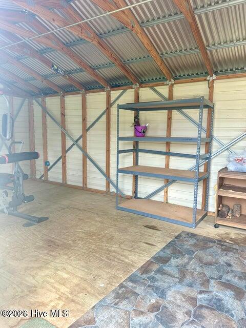 100549281 | Photo 25