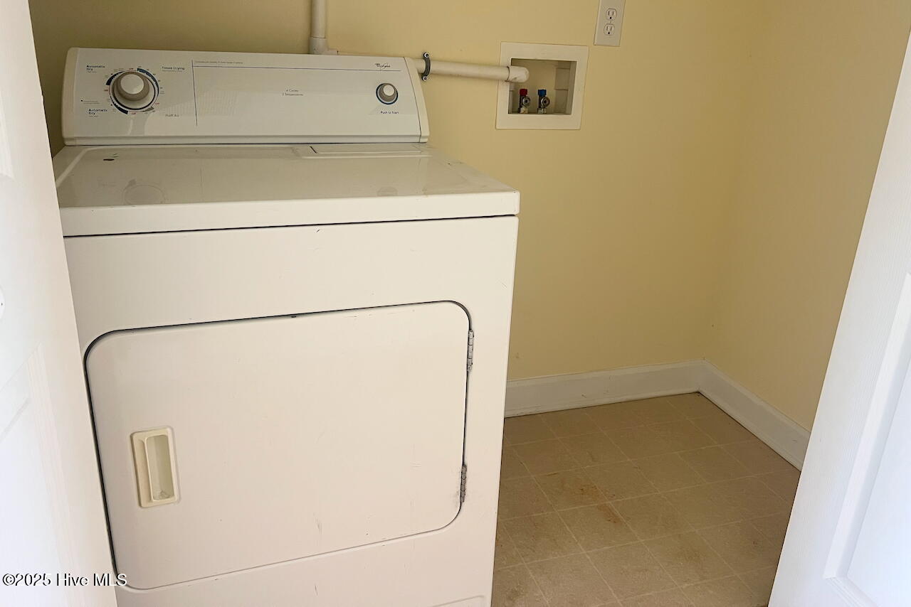 100536265 | Photo 20