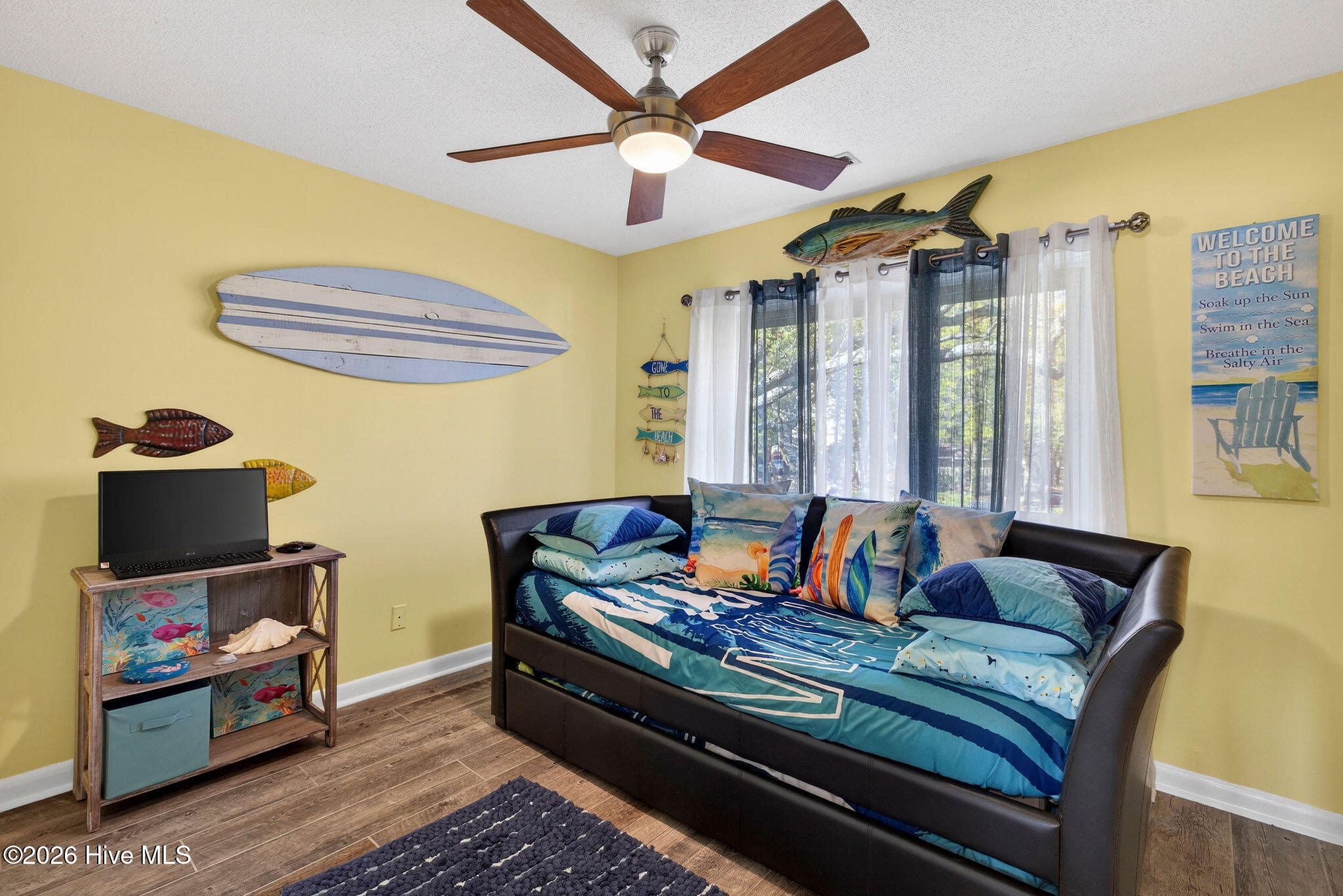 100564348 | Photo 19