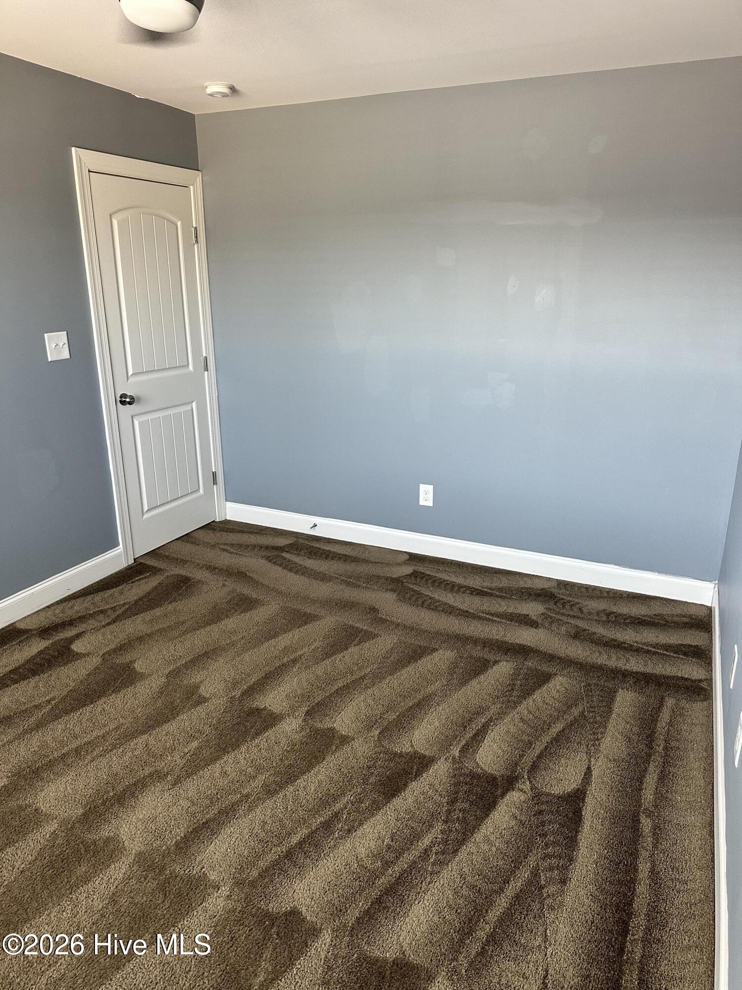 100548950 | Photo 14