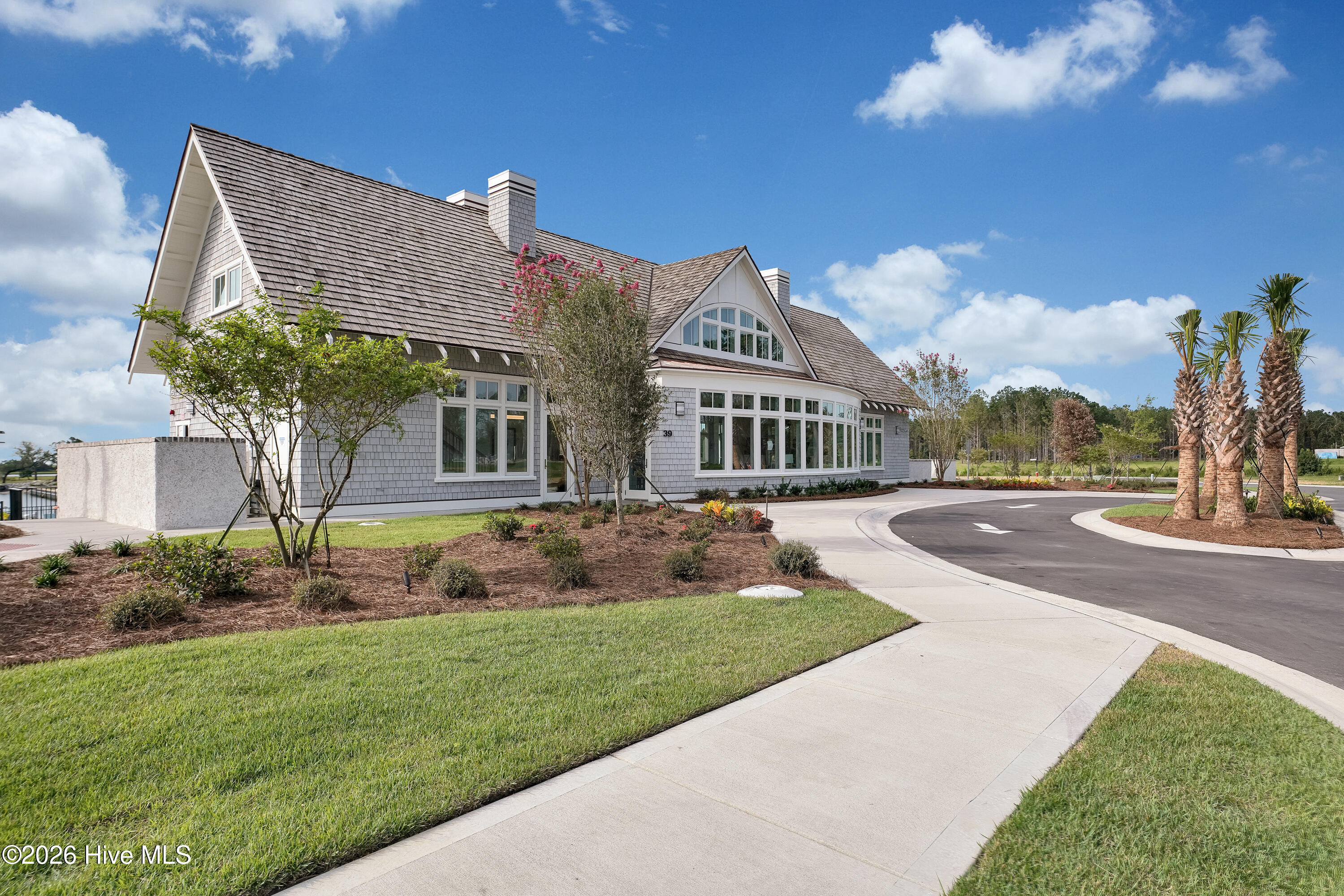 100560278 | Photo 41