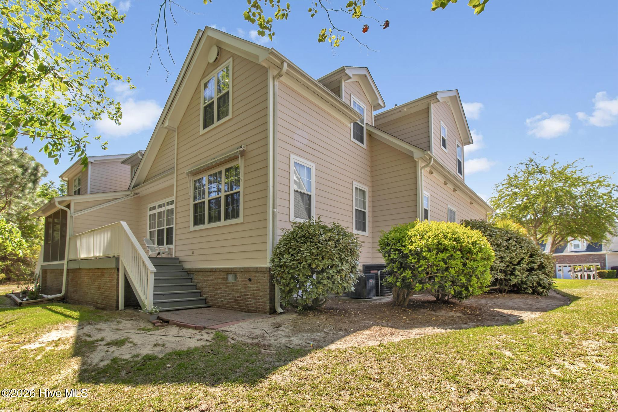 100569347 | Photo 41