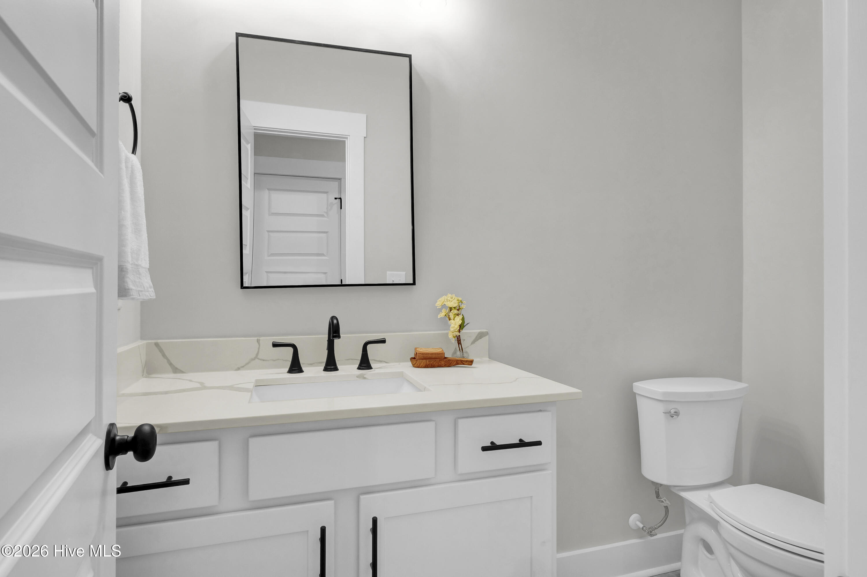 100550236 | Photo 20