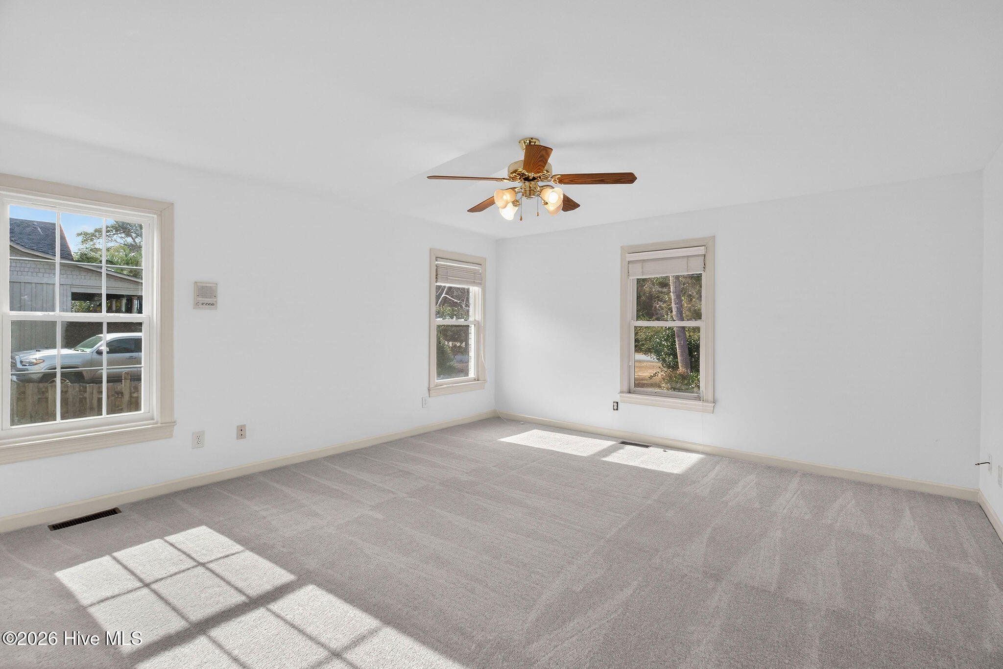 126 Mount Vernon Drive, Wilmington, NC 28403 – photo 13: 126MtVernonDrive-24