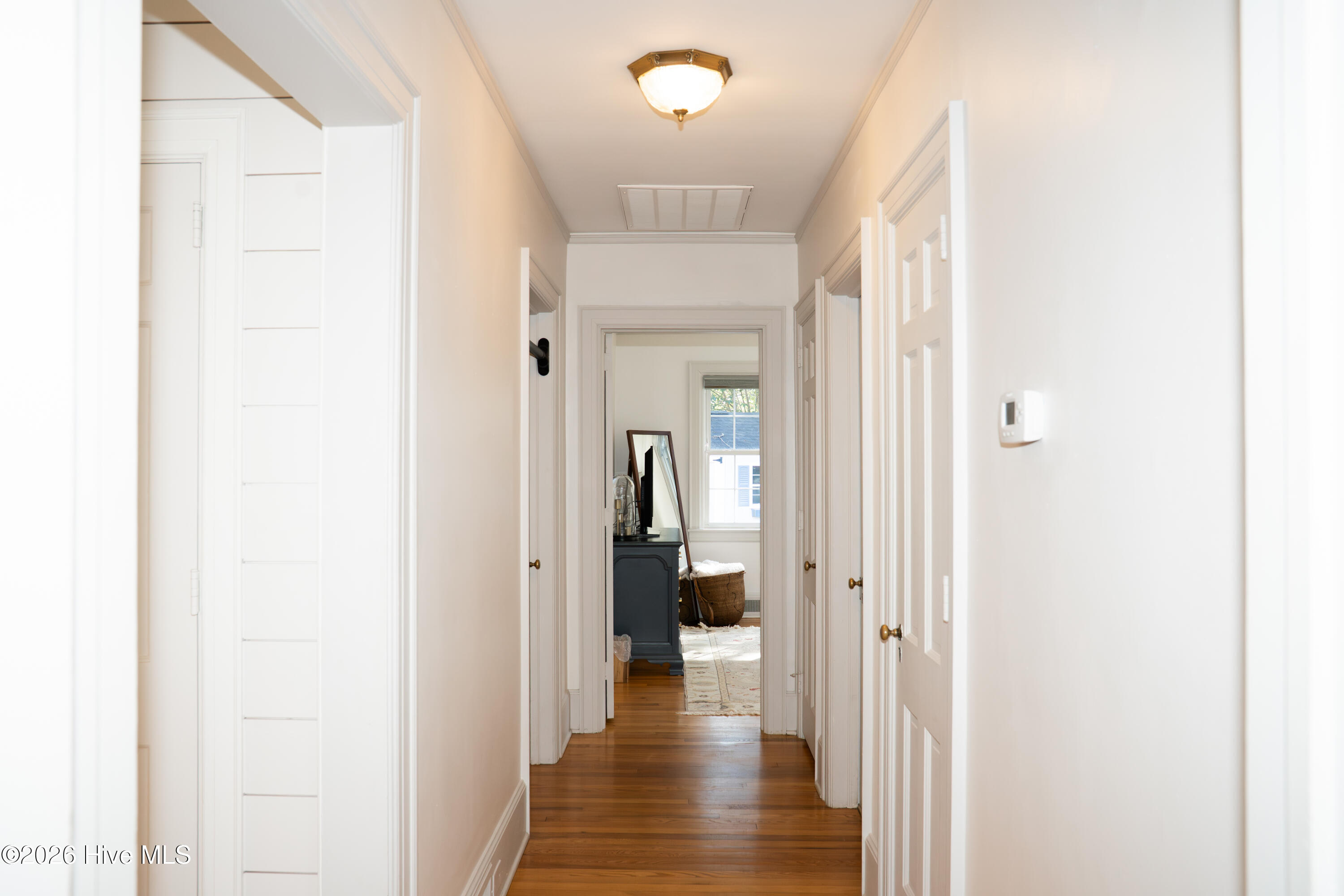 100558476 | Photo 45