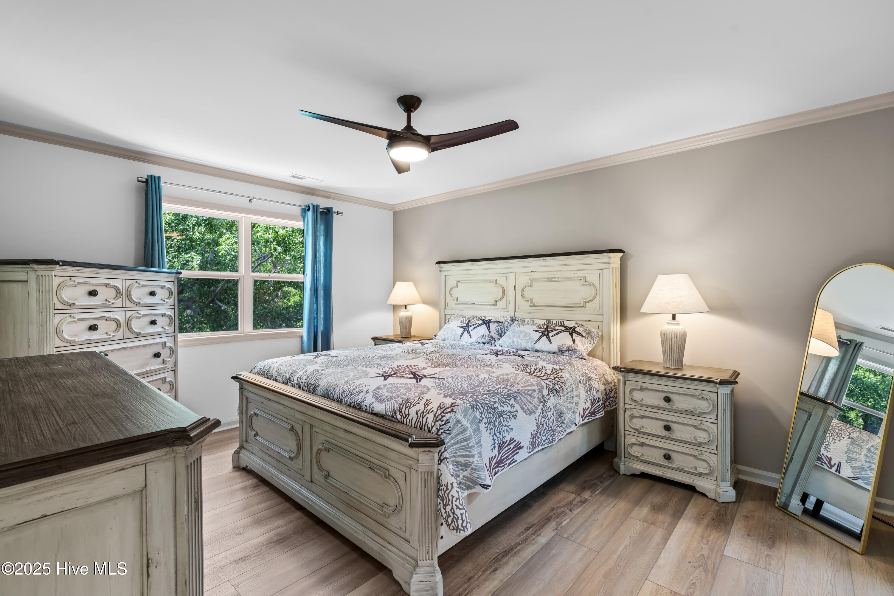 100551336 | Photo 15