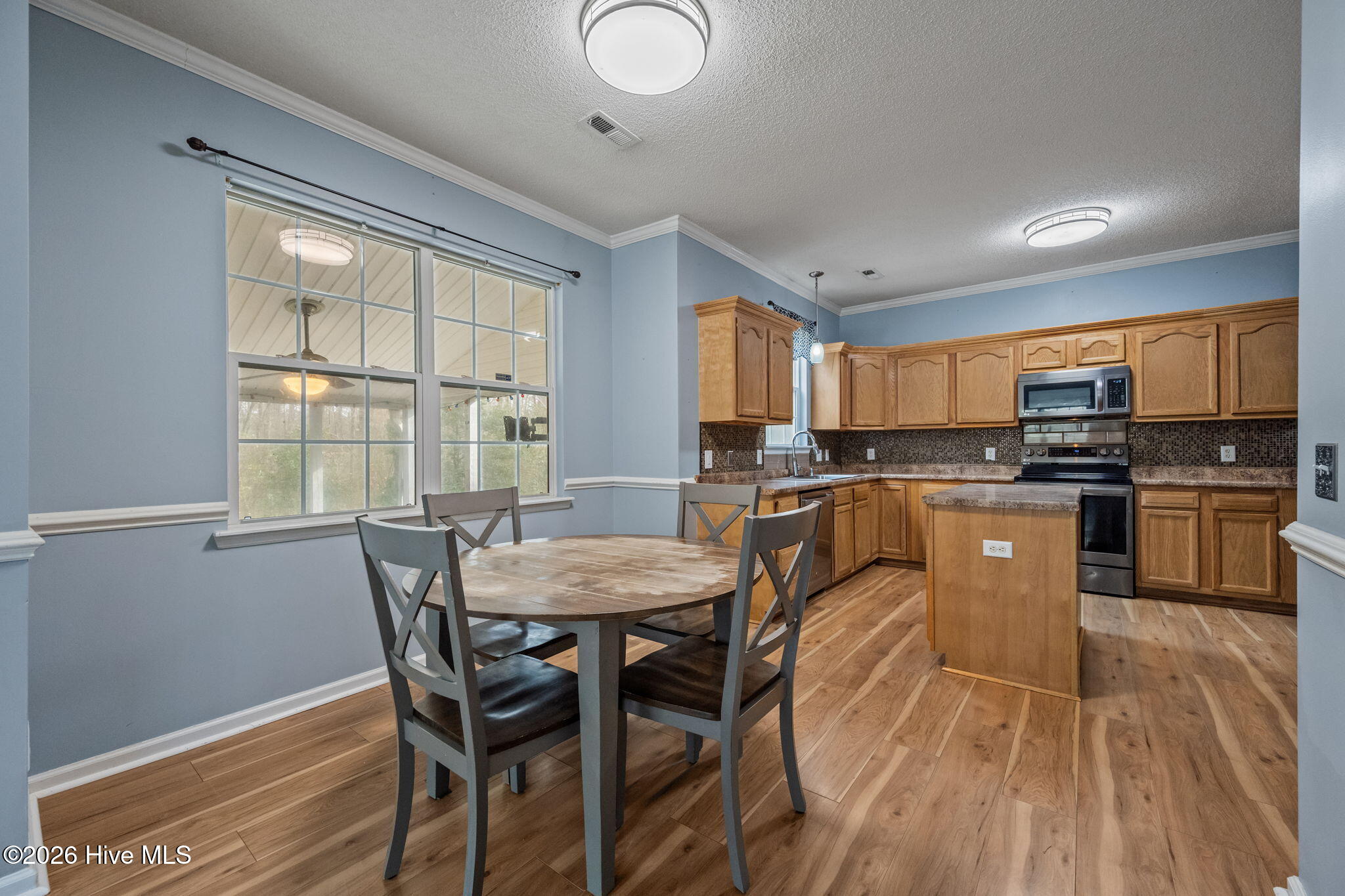 100552241 | Photo 12