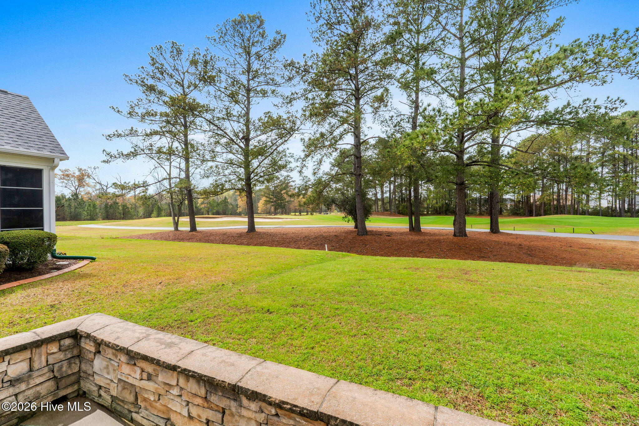 100493950 | Photo 32