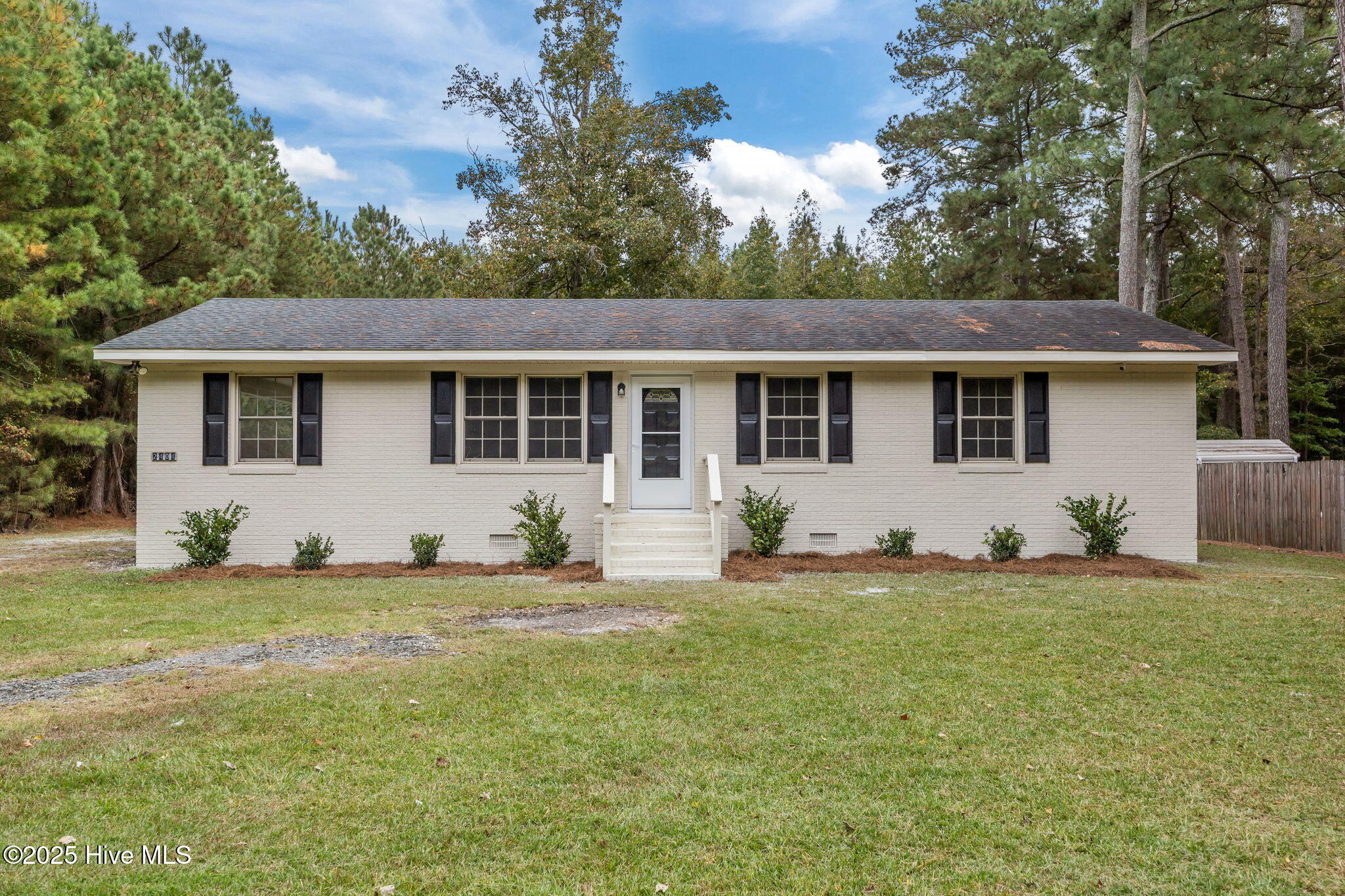 Homes for sale in Greenville, NC | 2404 Dawson St, Greenville, NC 27834 | MLS# 100535496