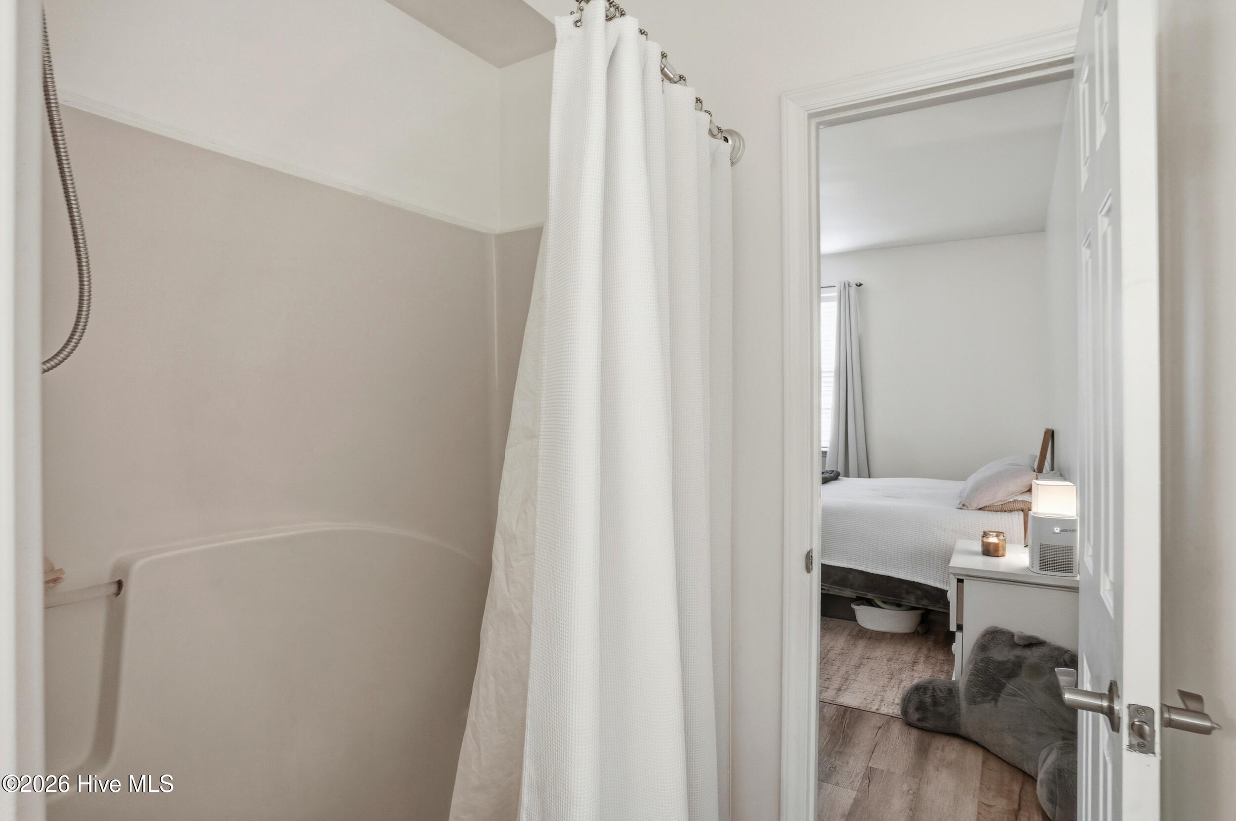 100553532 | Photo 16