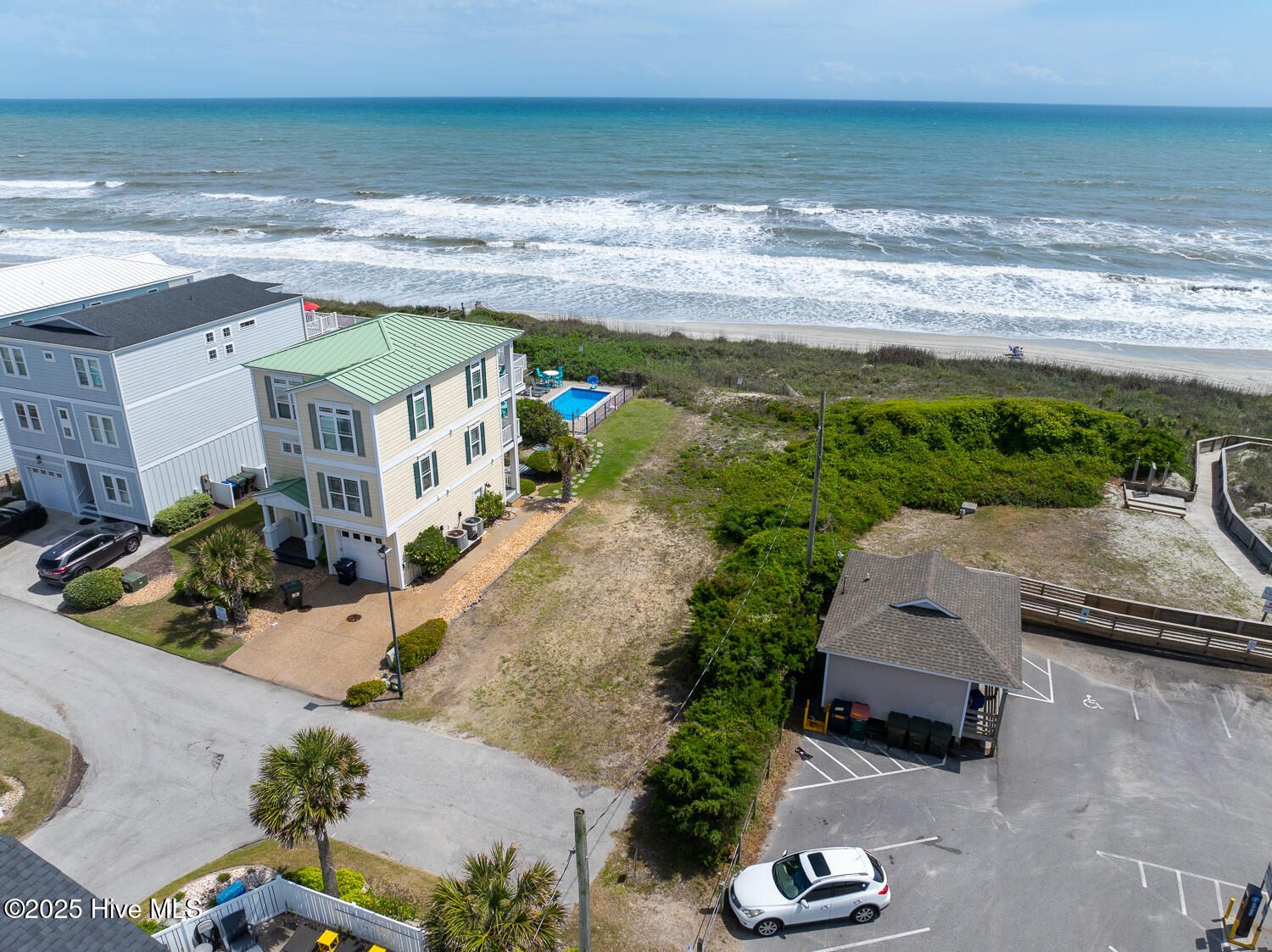 111 Ocean Shore Lane,Pine Knoll Shores